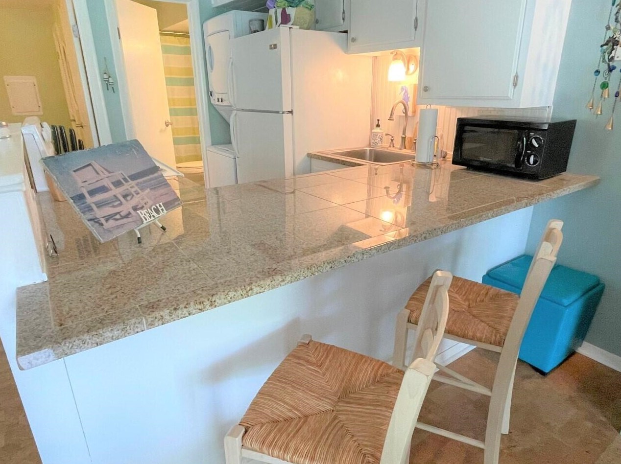 249 Driftwood Ln, Edisto, SC 29438-3625
