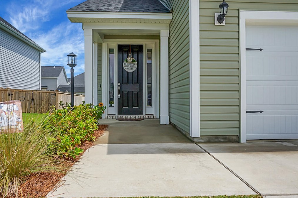 315 Red Leaf Blvd, Moncks Corner SC  29461 exterior