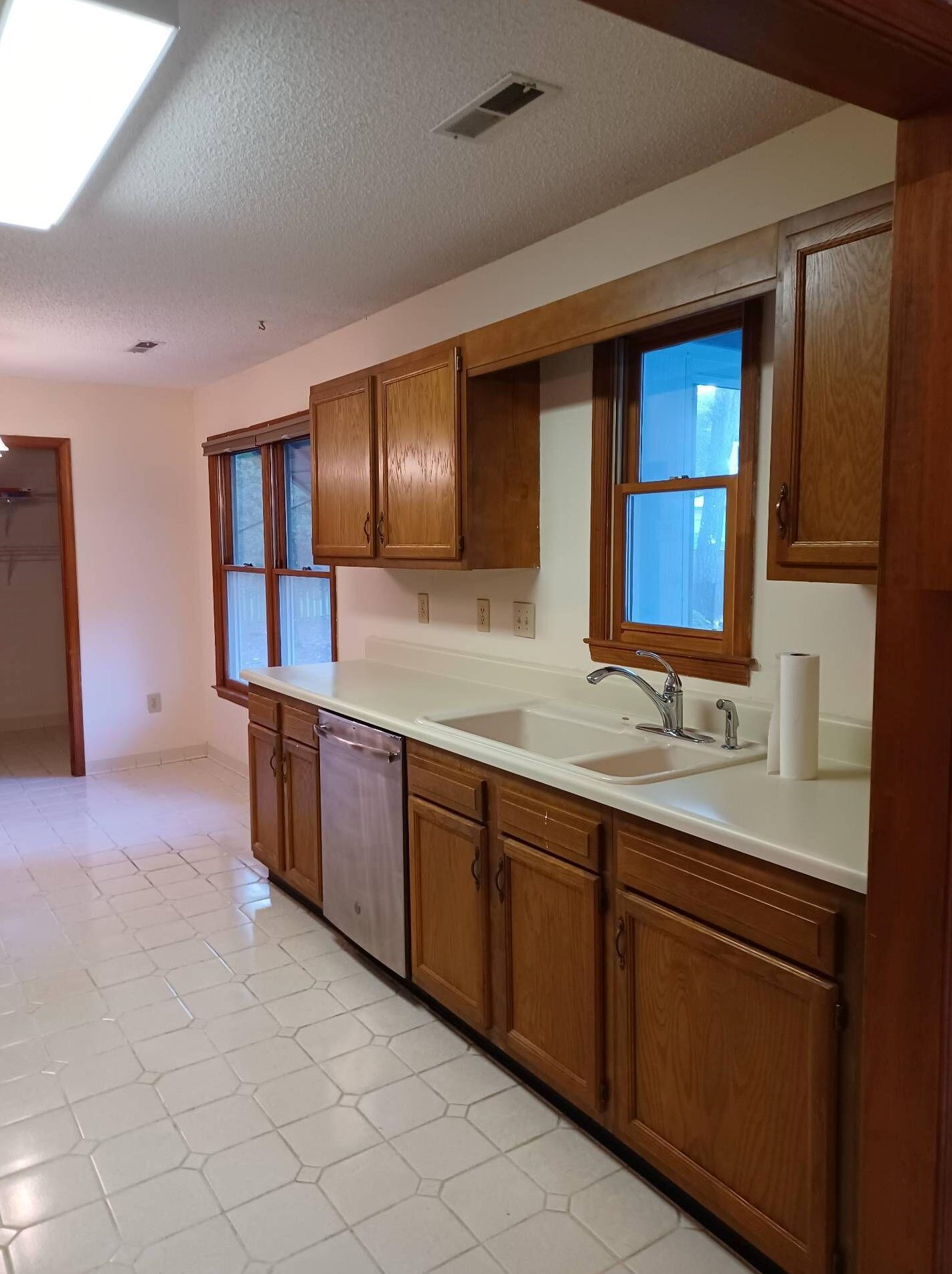 1141 Club Ter, Mount Pleasant, SC 29464