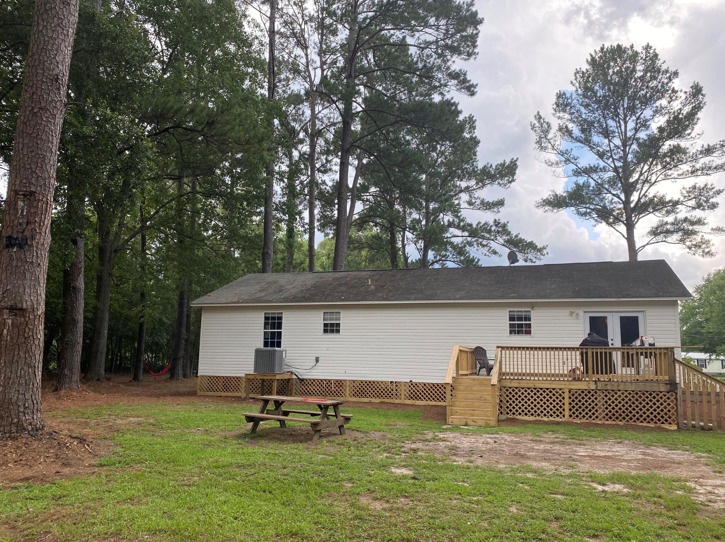 7364 Driggers Rd, Meggett, SC 29449