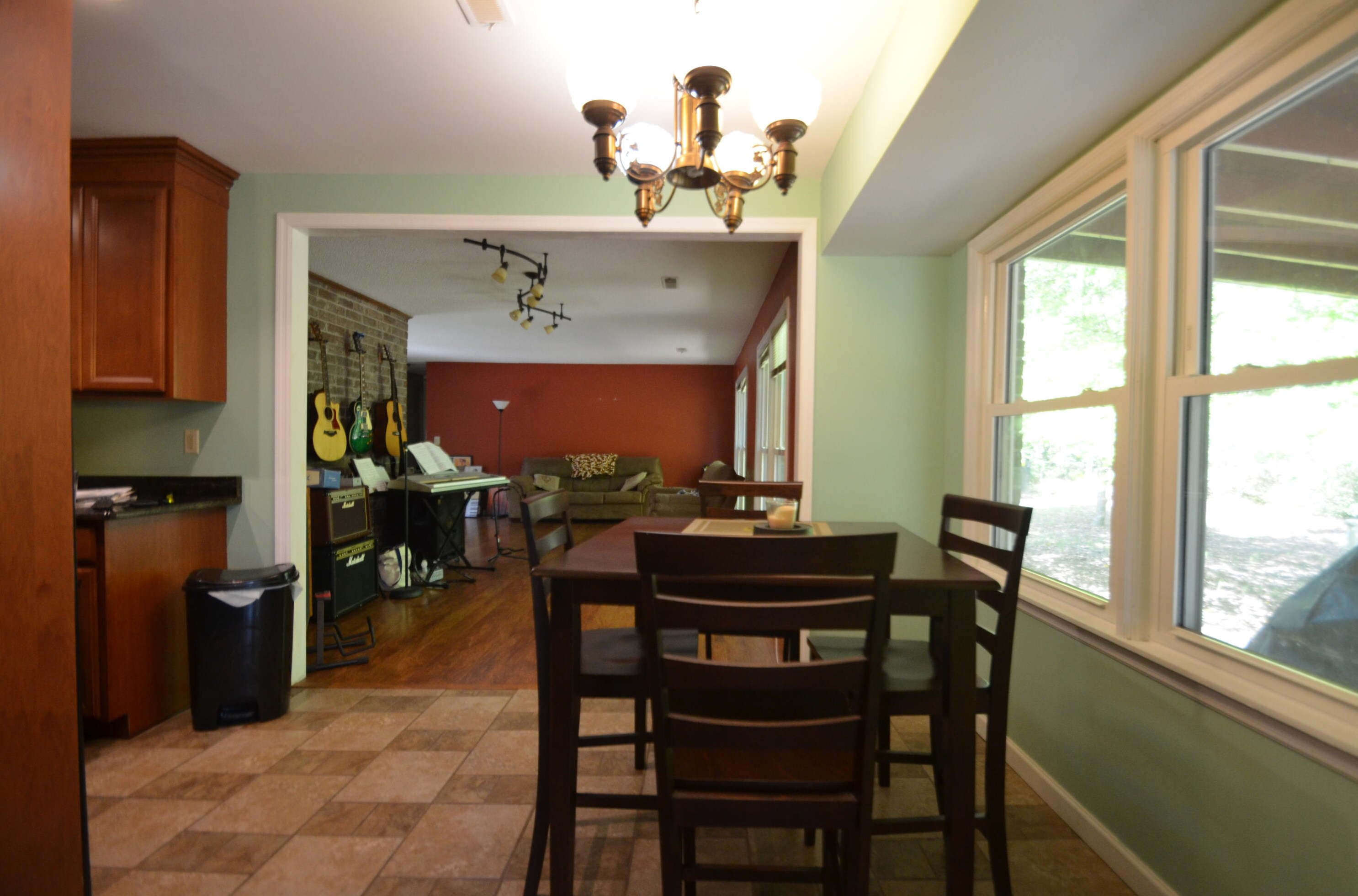 2067 Dogwood Rd, Charleston SC  29414-5908 exterior