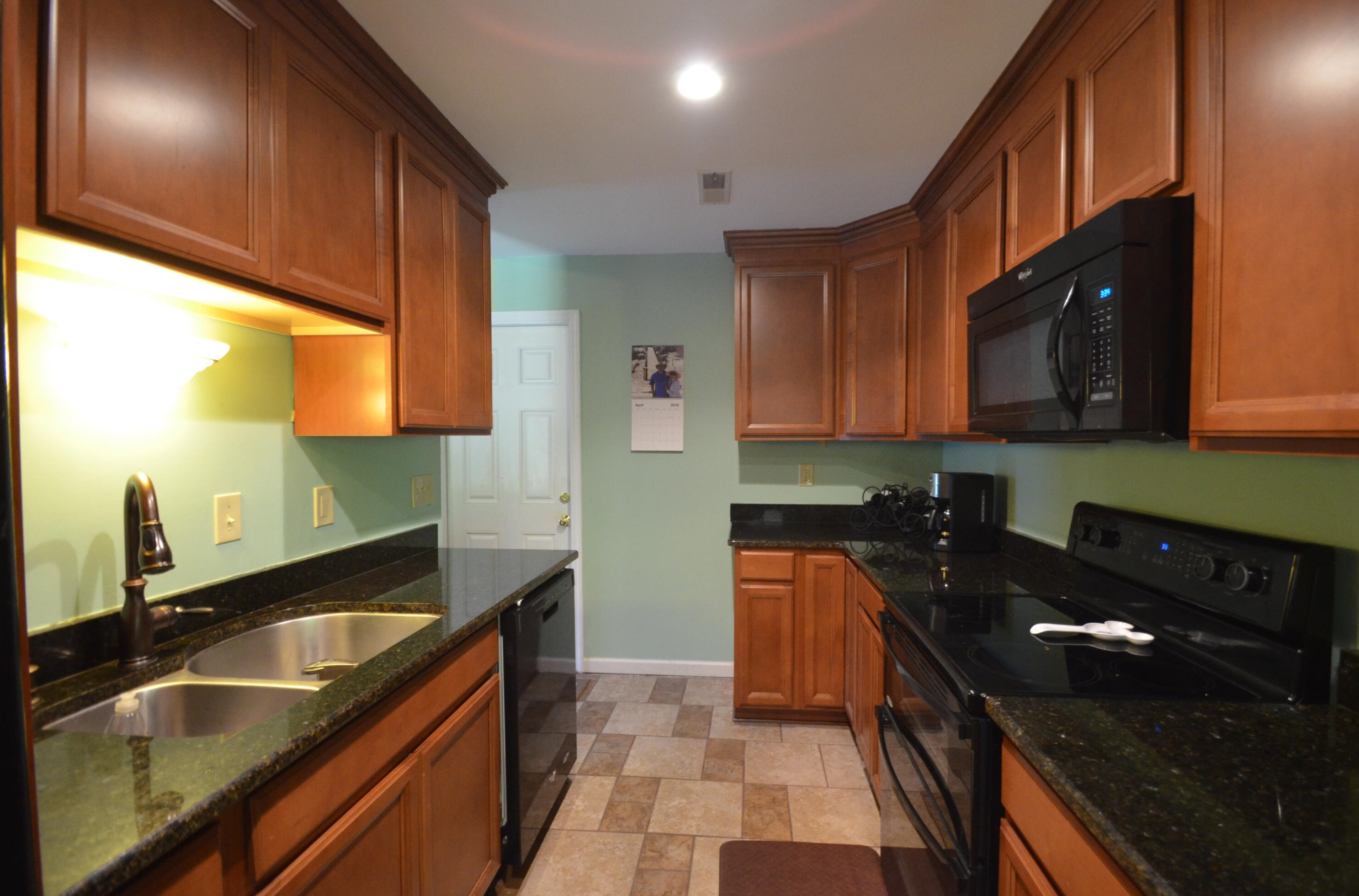 2067 Dogwood Rd, Charleston, SC 29414