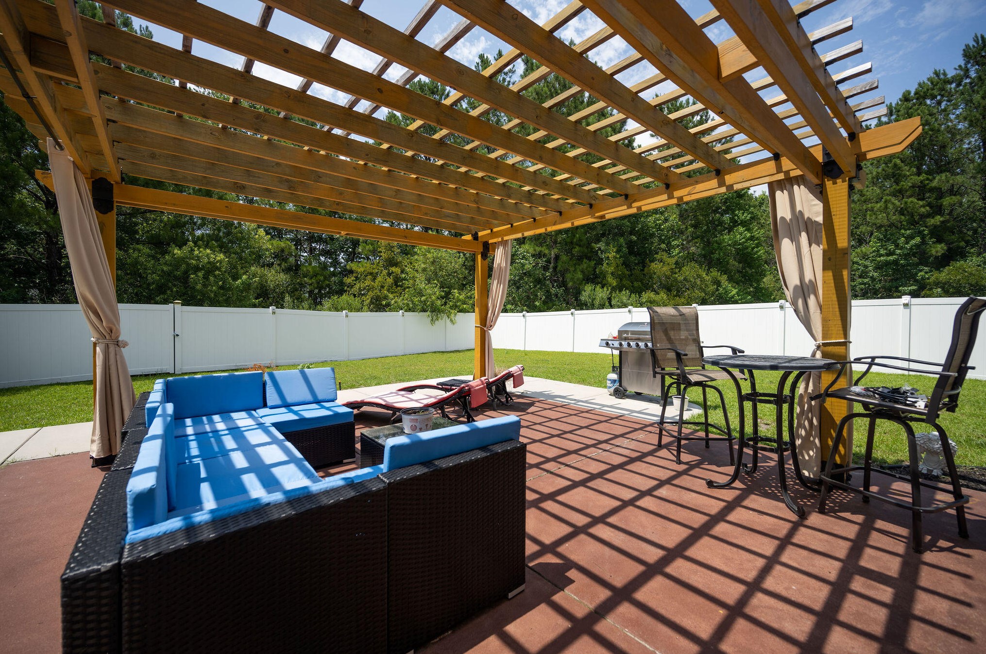 113 Blackwater Way, Moncks Corner SC  29461-6483 exterior