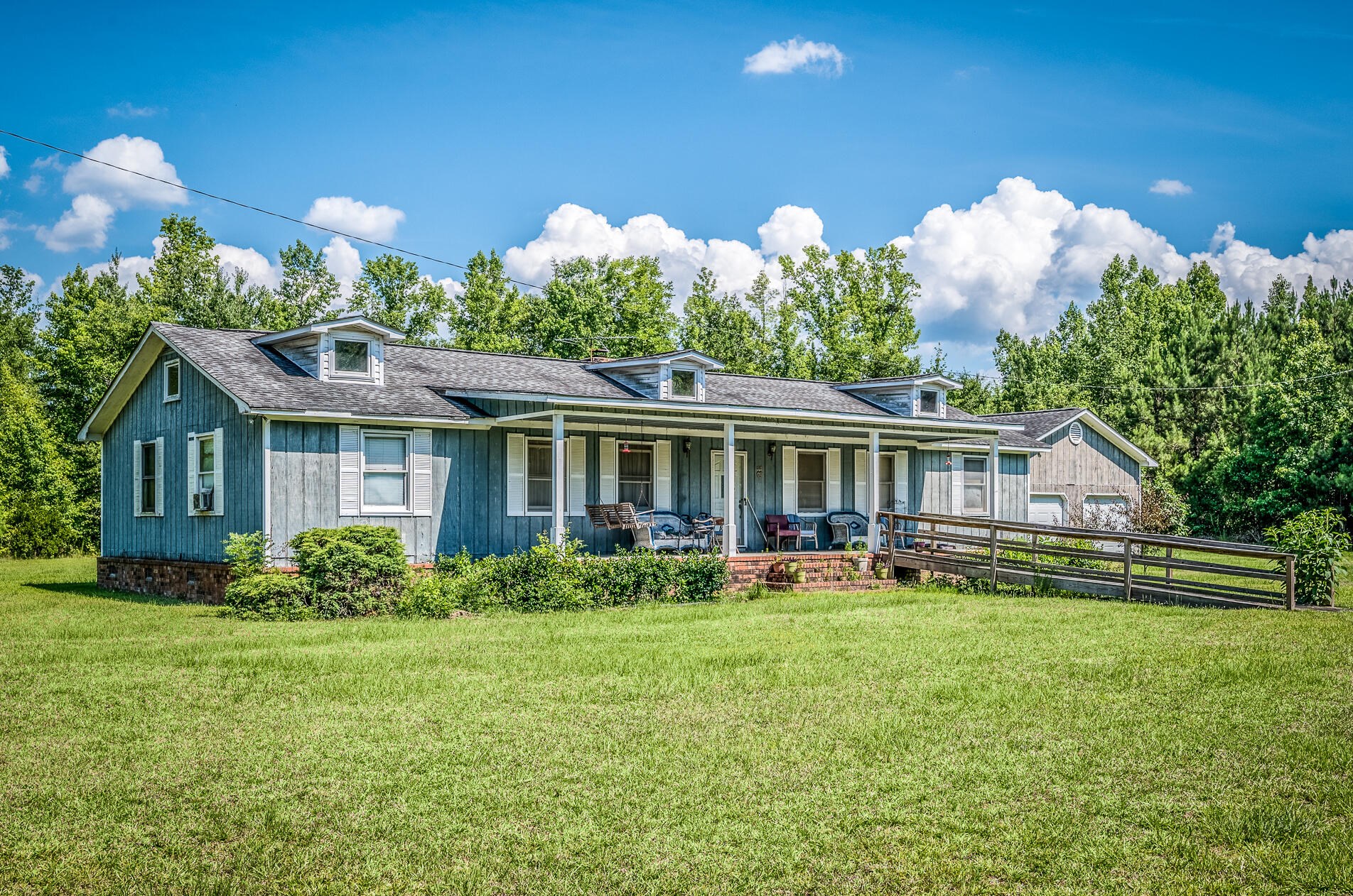 570 Fishermans Dr, Alvin, SC 29479