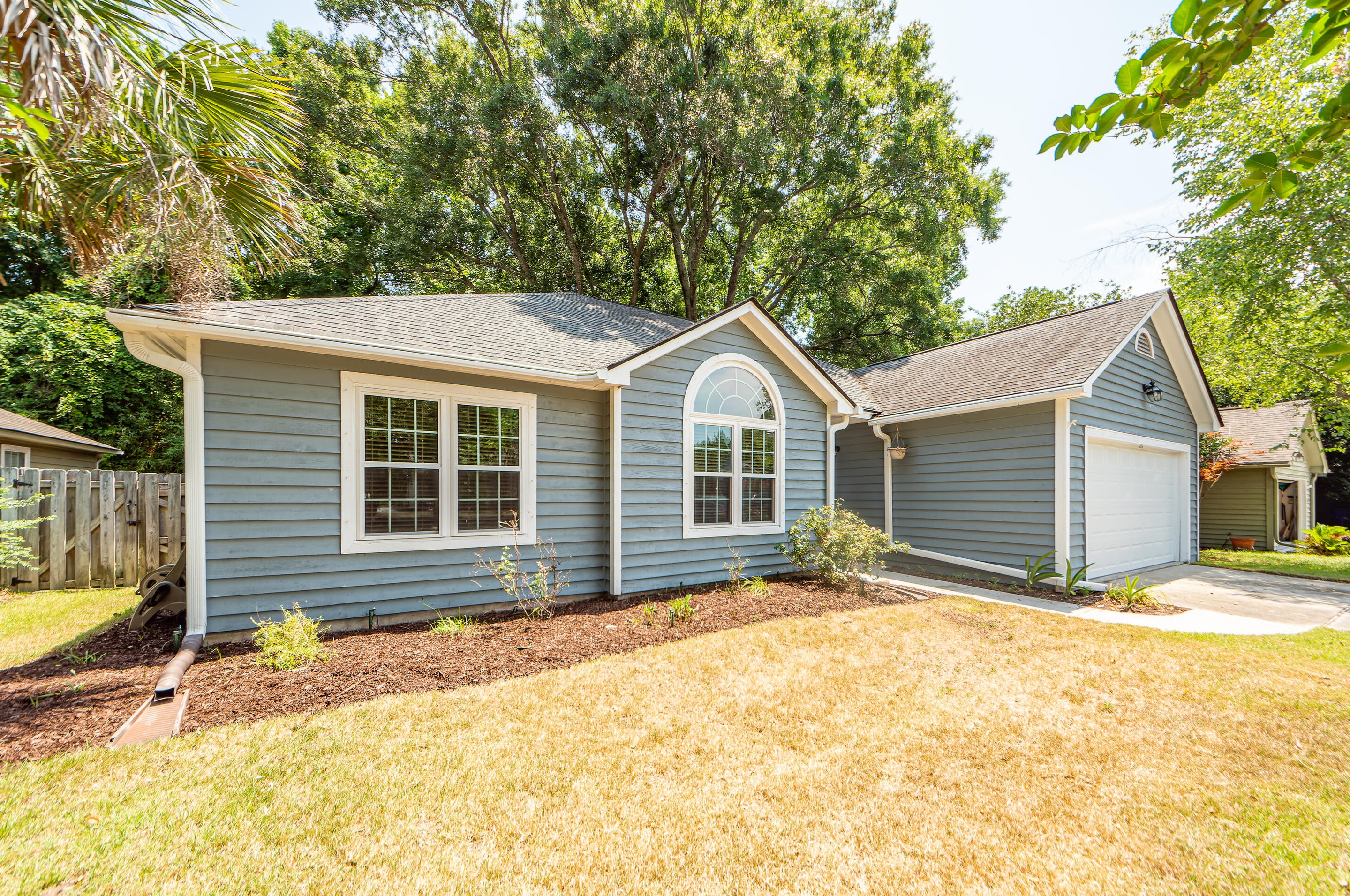 1309 Llewellyn Rd, Mount Pleasant, SC 29464