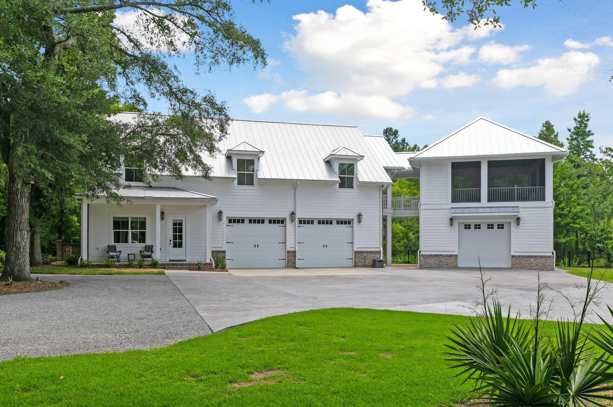 3001 Bushy Park Rd, Moncks Corner SC  29461-6480 exterior