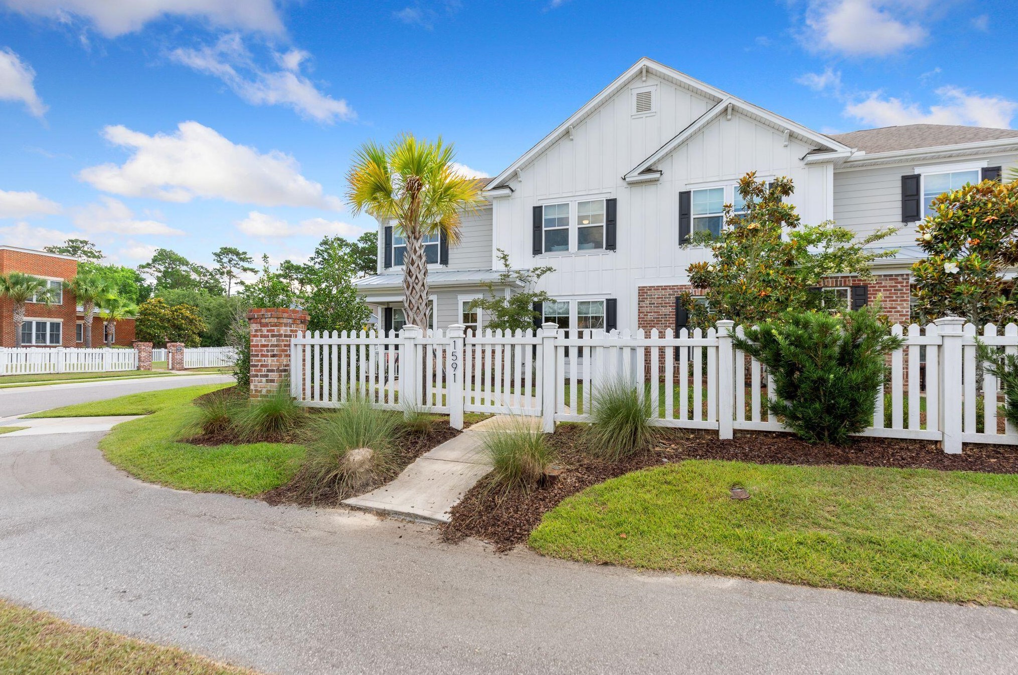 1591 Grey Marsh Rd, Mount Pleasant, SC 29466