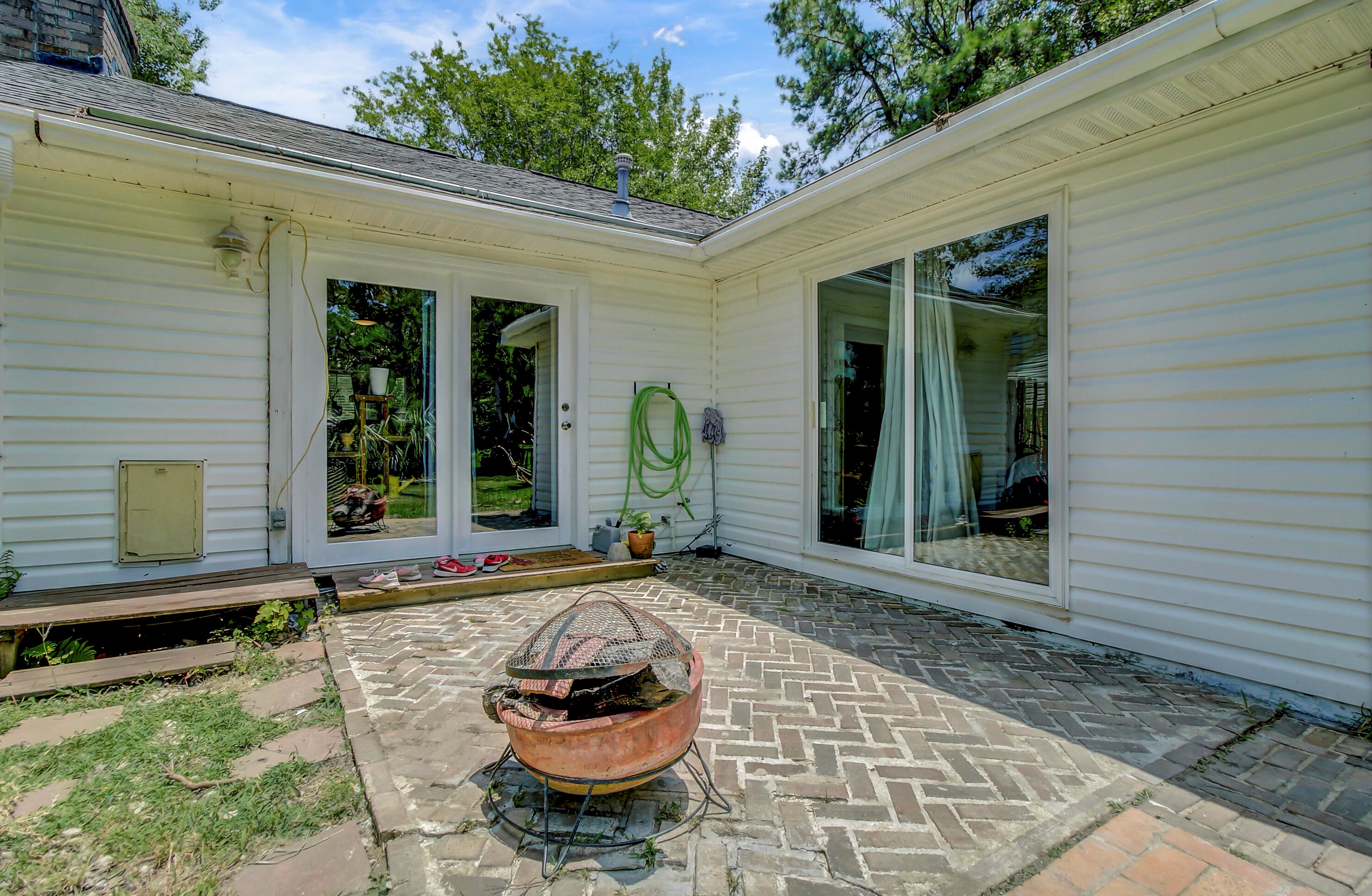 1954 Fruitwood Ave, Charleston SC  29414-6223 exterior