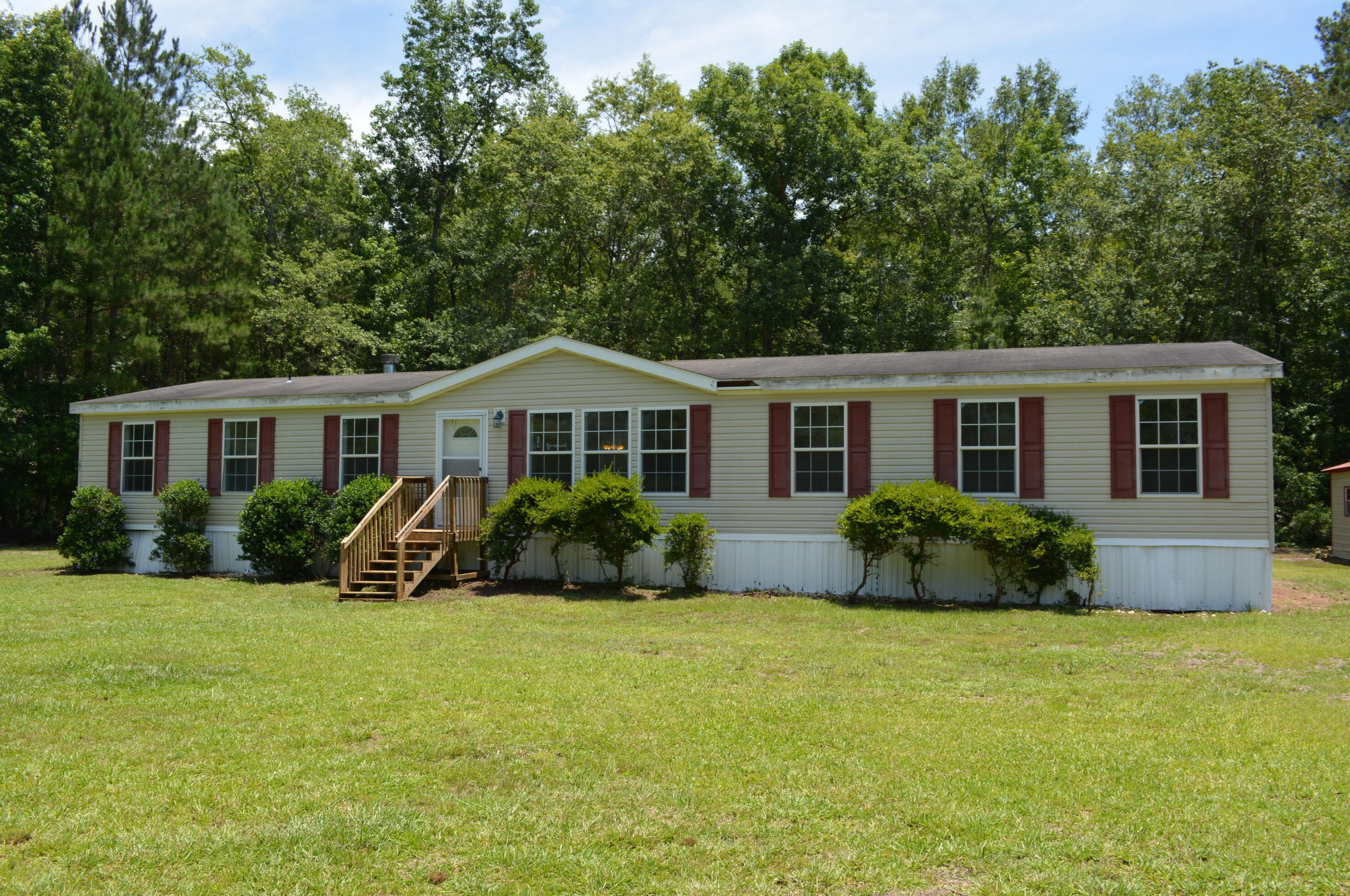 151 Della Ln, Dorchester, SC 29437-4030