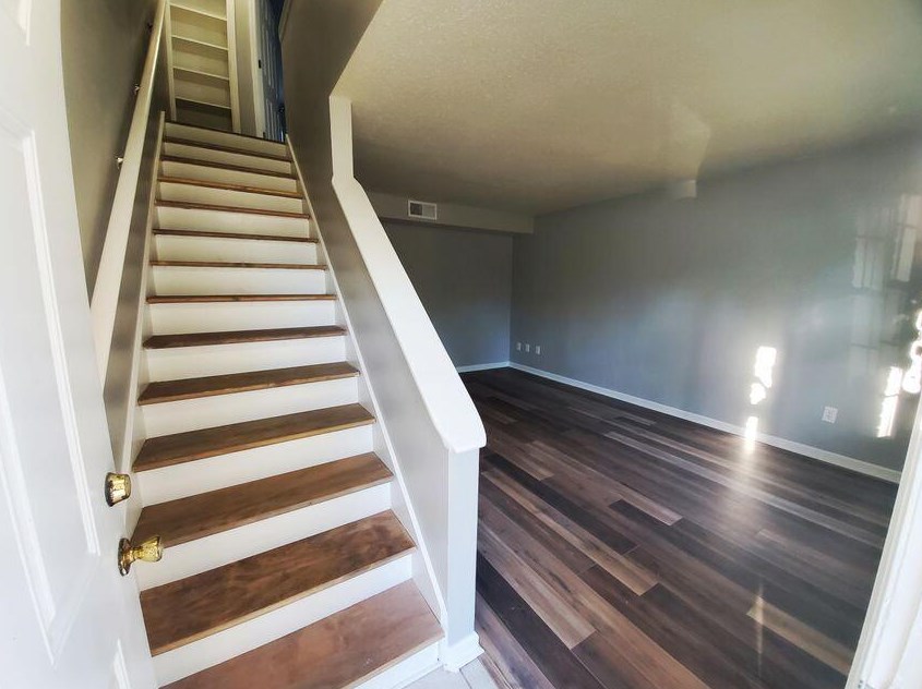 5088 Walker St, Charleston, SC 29405-4352