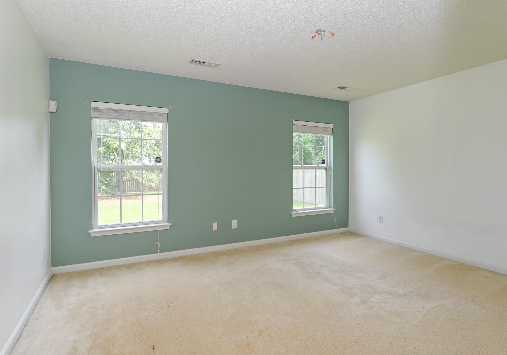 323 Slow Ml Dr, Charleston SC 29445-9641 exterior