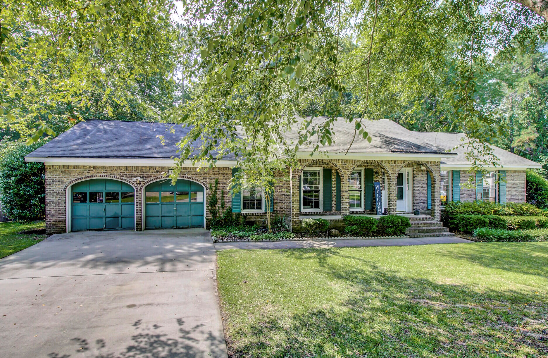 105 Huntsman Ct, Summerville, SC 29485-4804