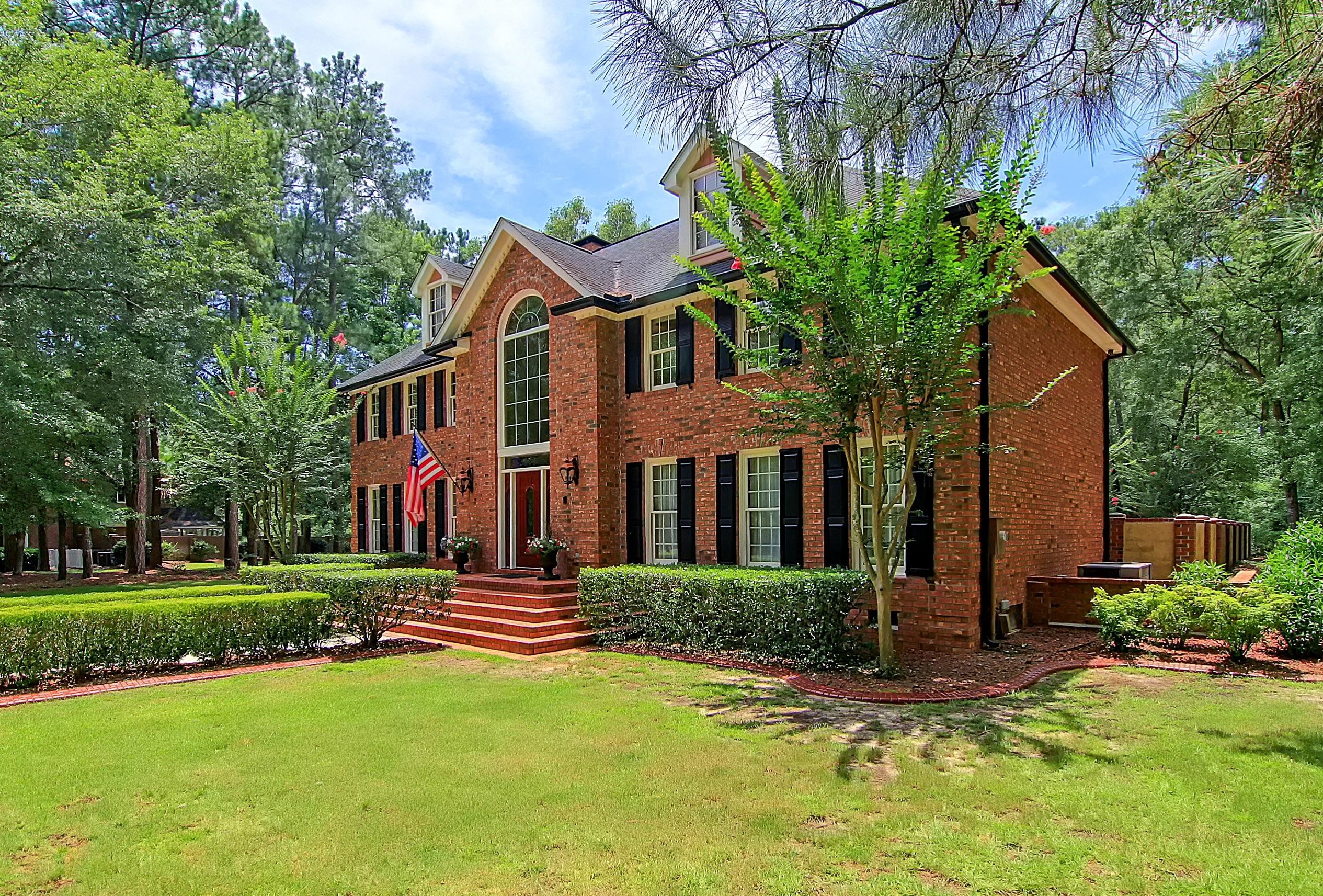 121 Rolling Meadows Dr, Summerville, SC 29485-6007