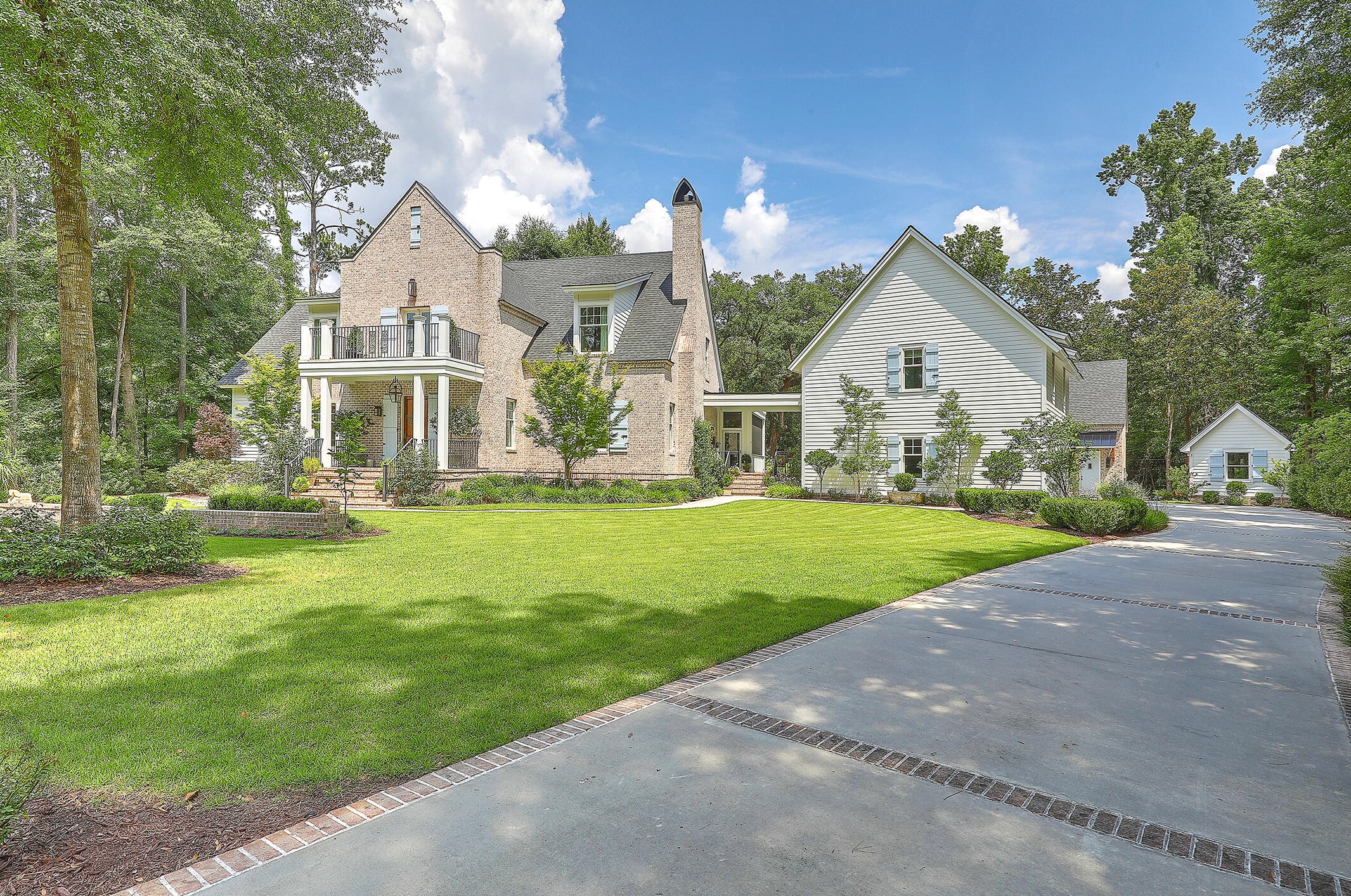 352 Beresford Woods Ln, Charleston, SC 29492-8077