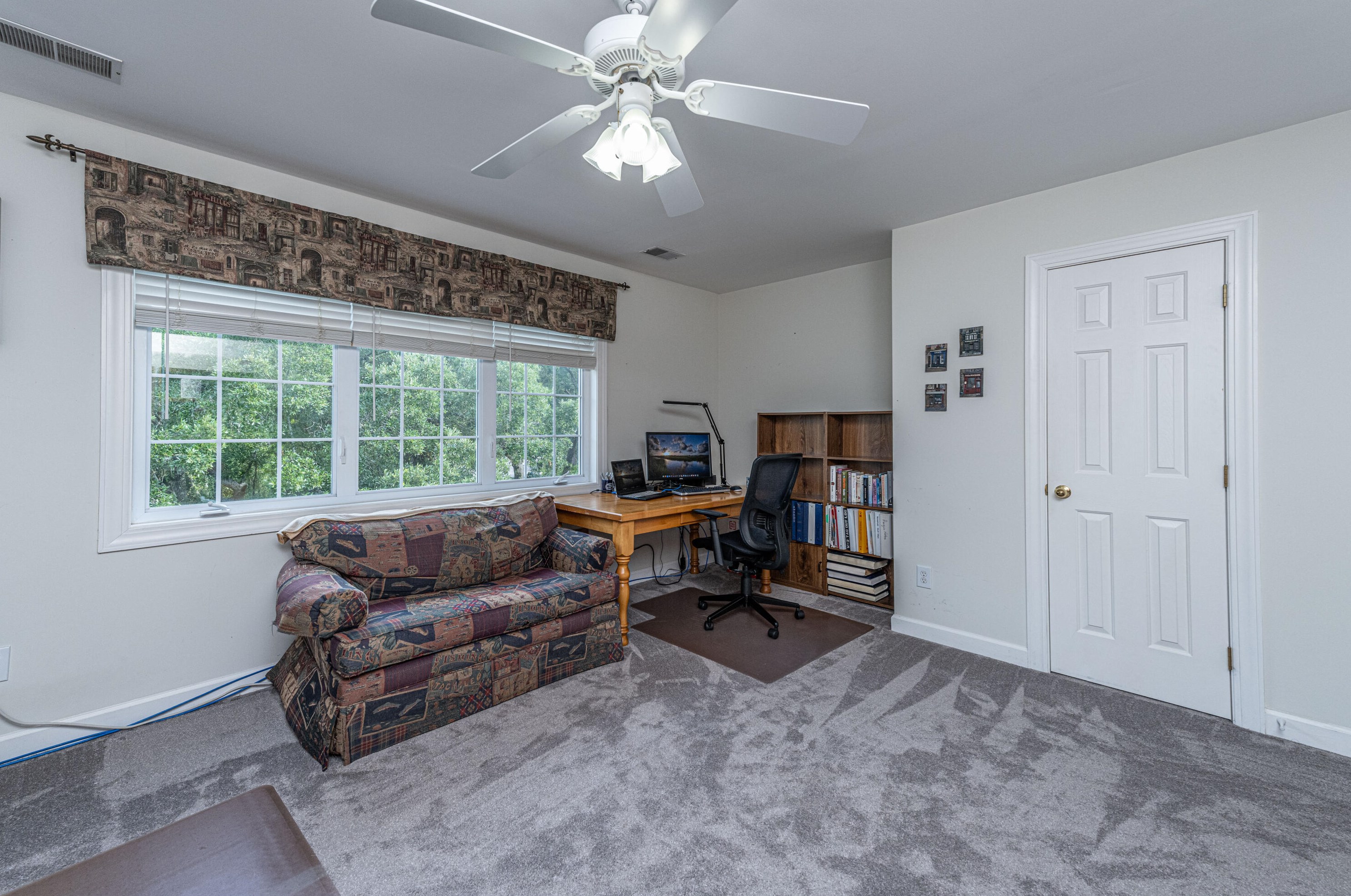 49 Oyster Point Row, Charleston SC  29412-3615 exterior