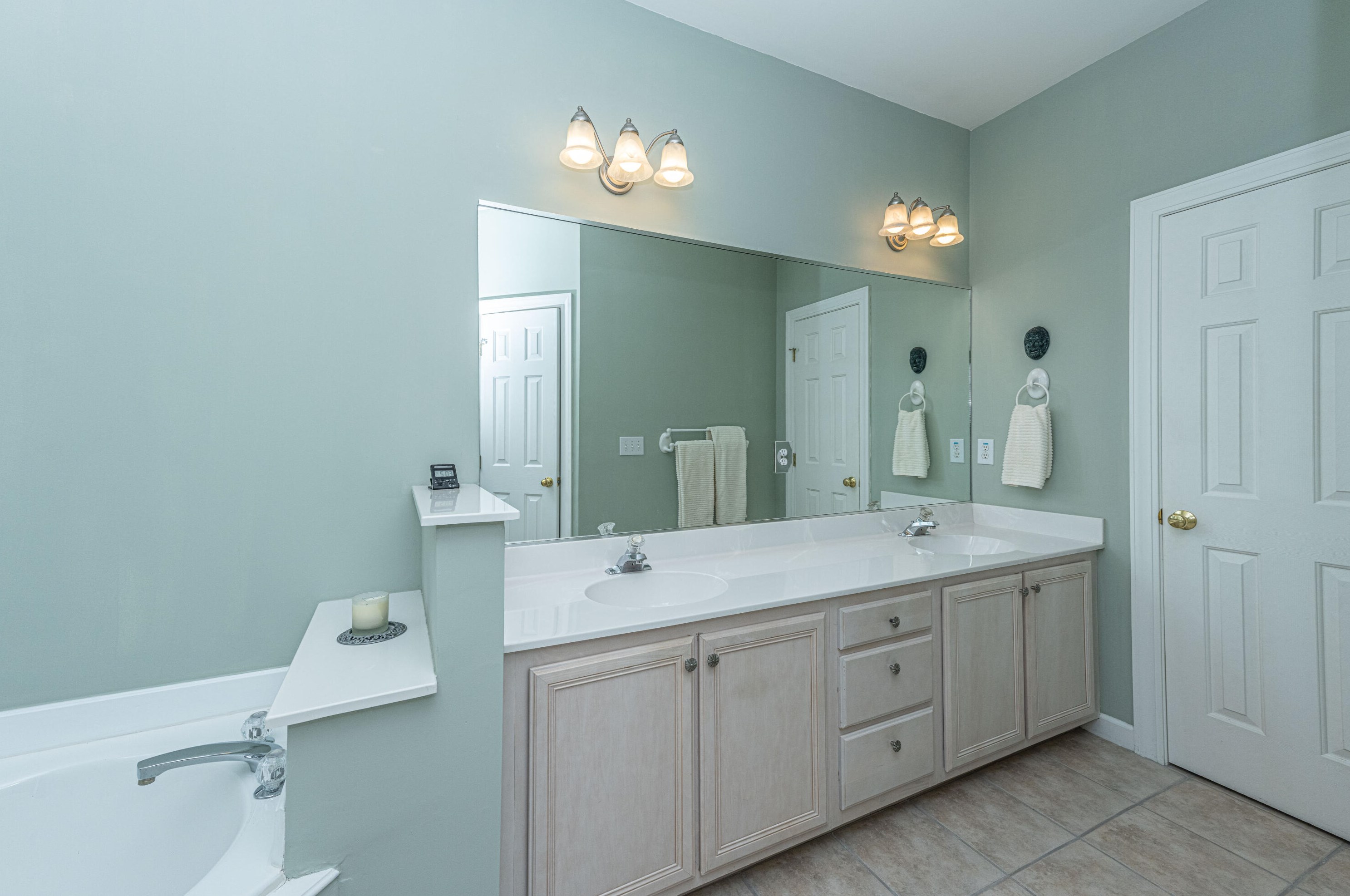 49 Oyster Point Row, Charleston SC  29412-3615 exterior