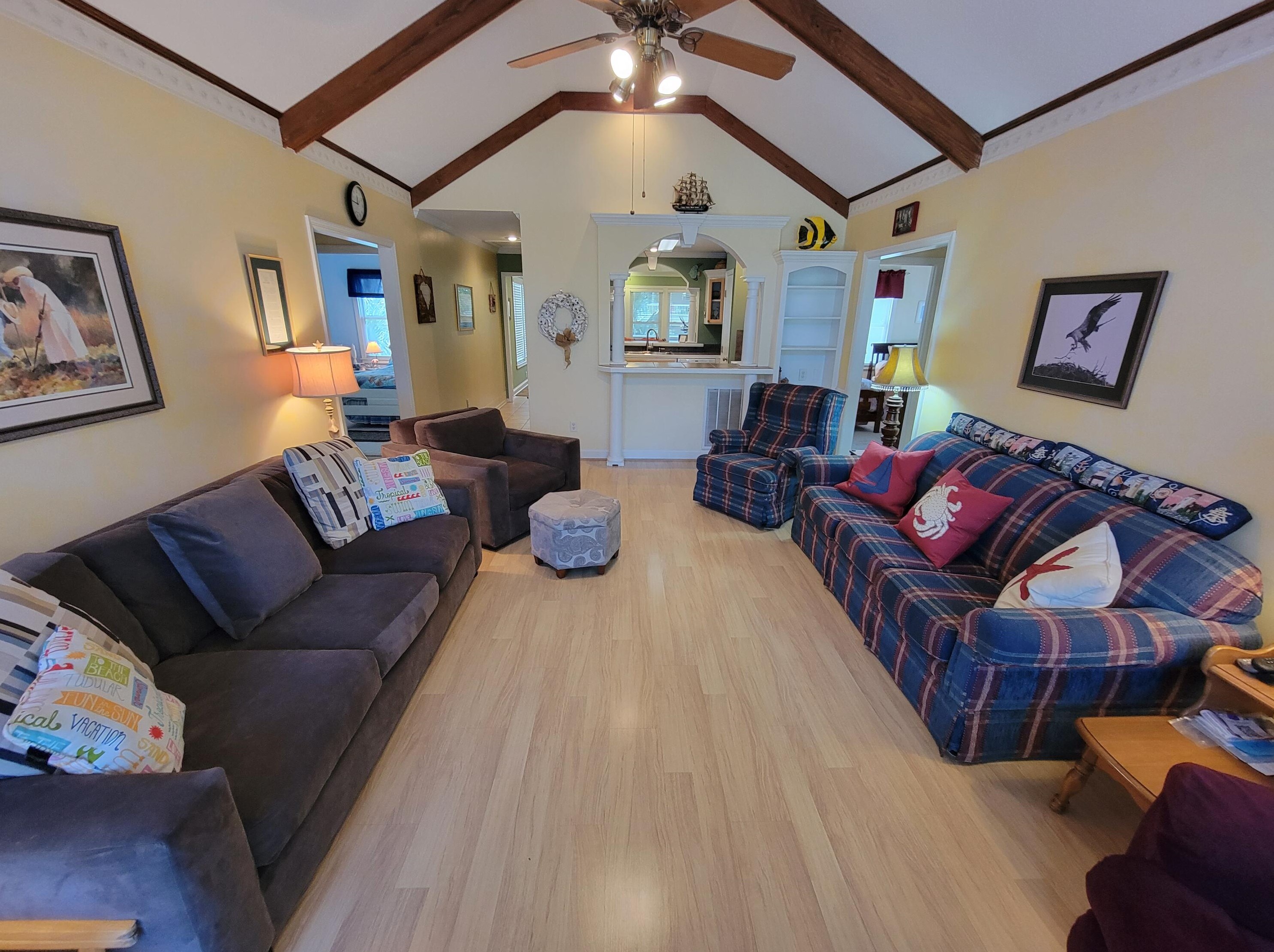 1317 Chancellor St, Edisto, SC 29438-3338