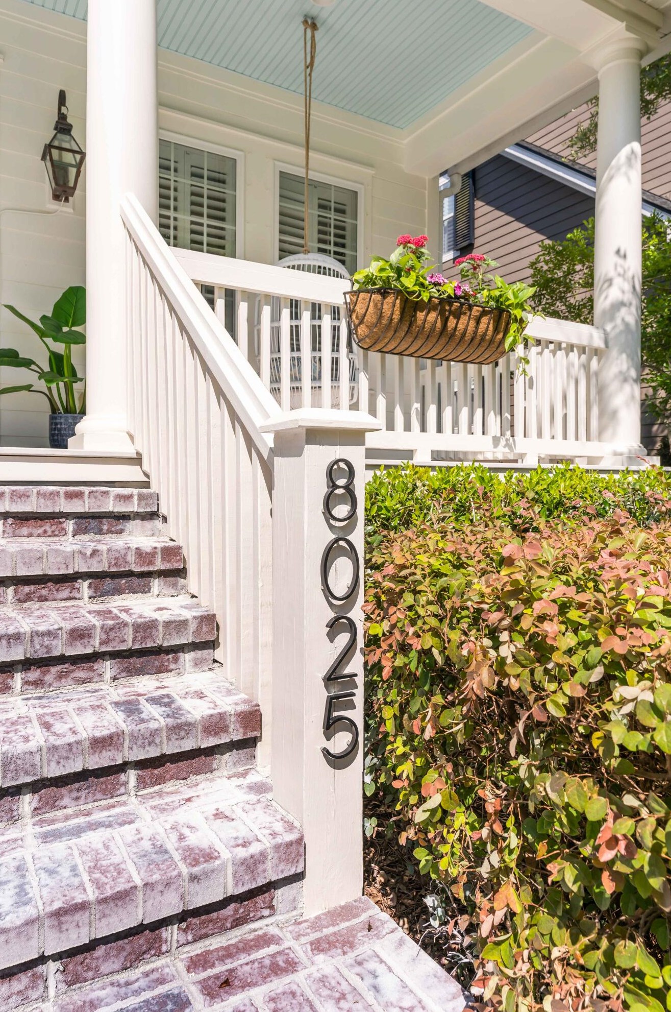 8025 Gibbon St, Charleston, SC 29492-8351