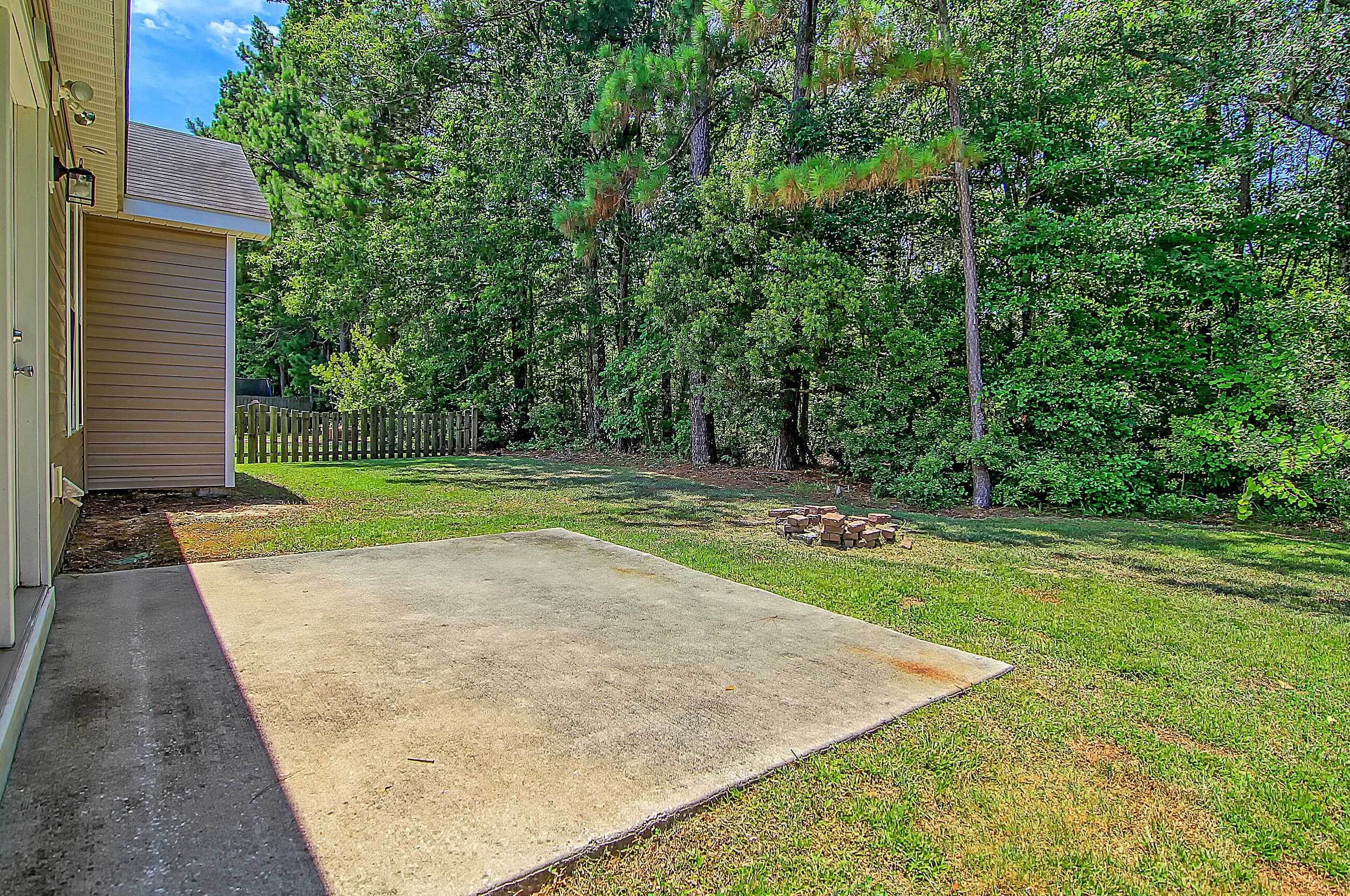 498 Stoney Field Dr, Moncks Corner SC  29461-7380 exterior
