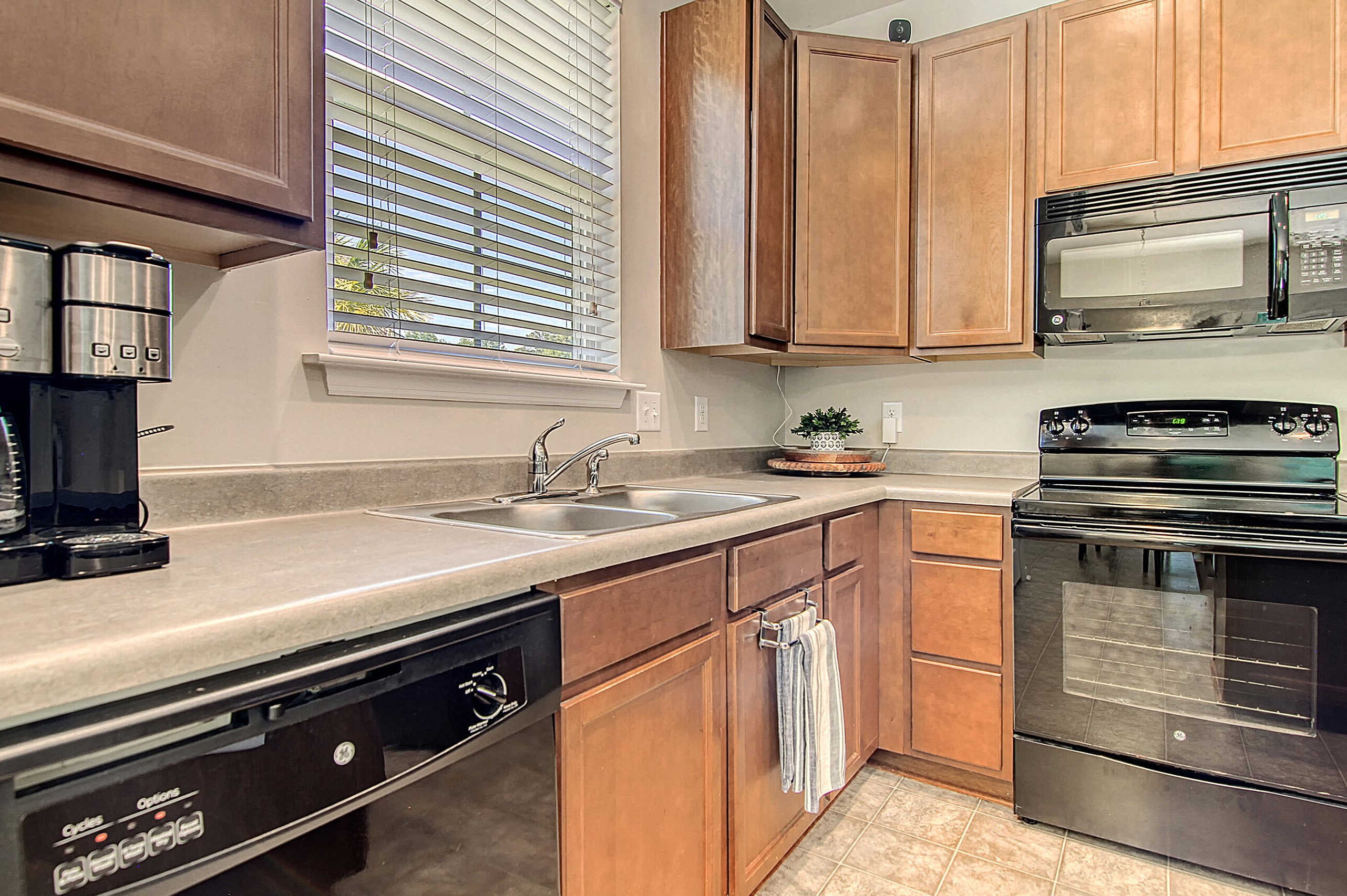 498 Stoney Field Dr, Moncks Corner SC  29461-7380 exterior
