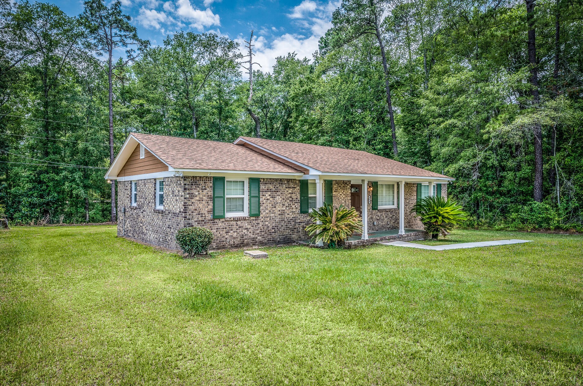 494 Carolina Cir, Walterboro, SC 29488-9253
