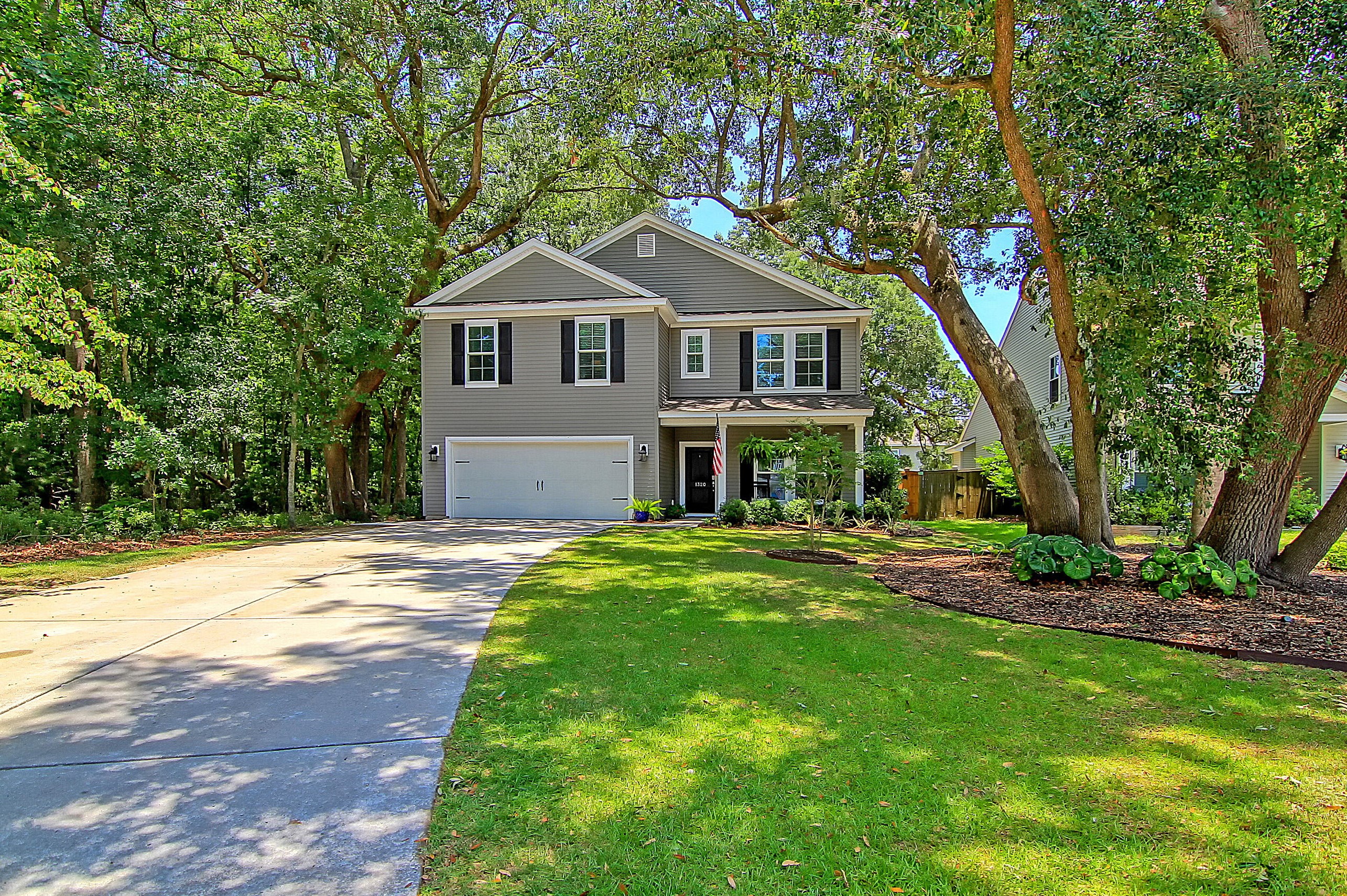 1320 Belgian Draft Dr, Awendaw, SC 29429