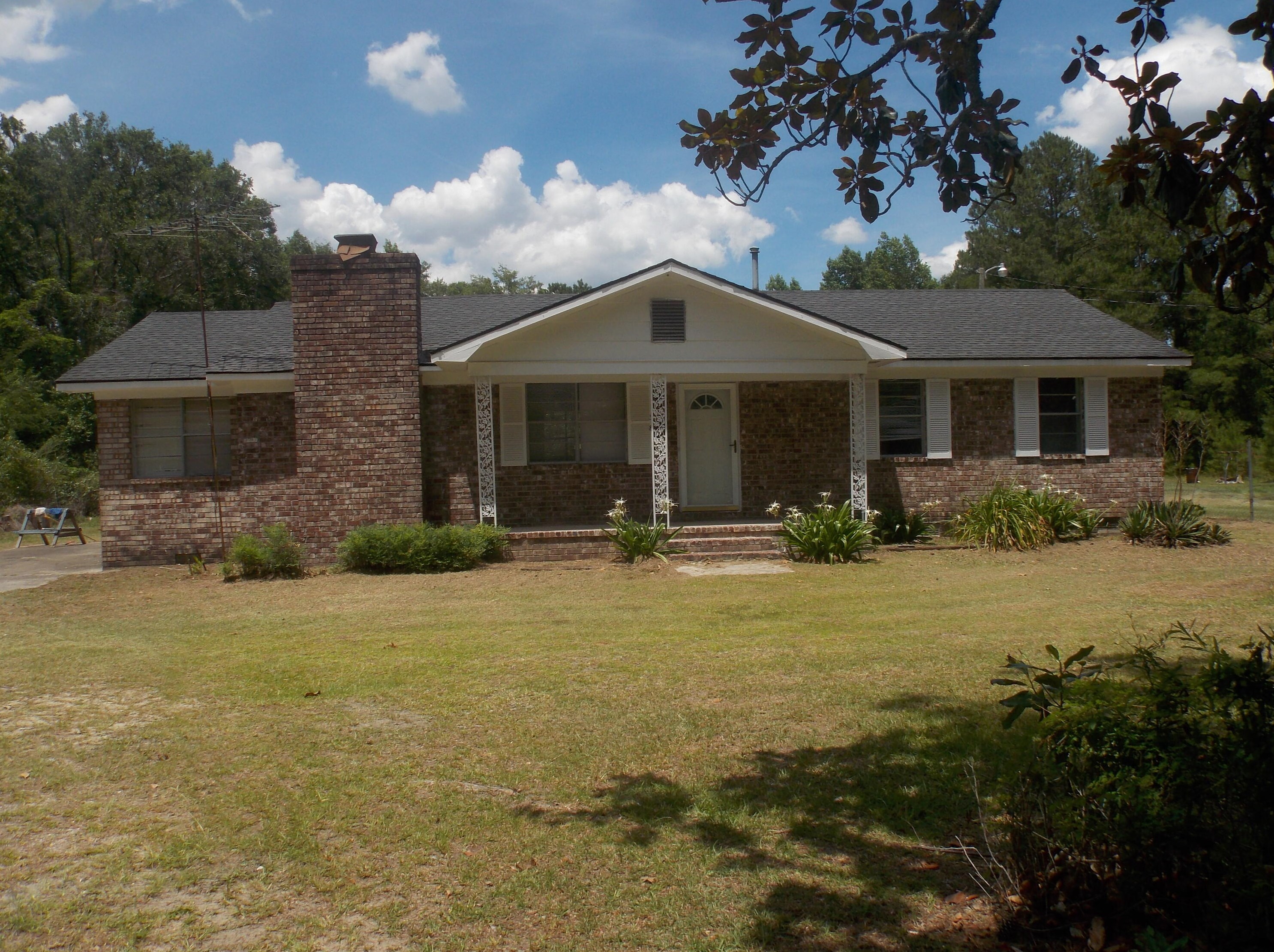387 Se Utsey Hill Rd, Saint George, SC 29477
