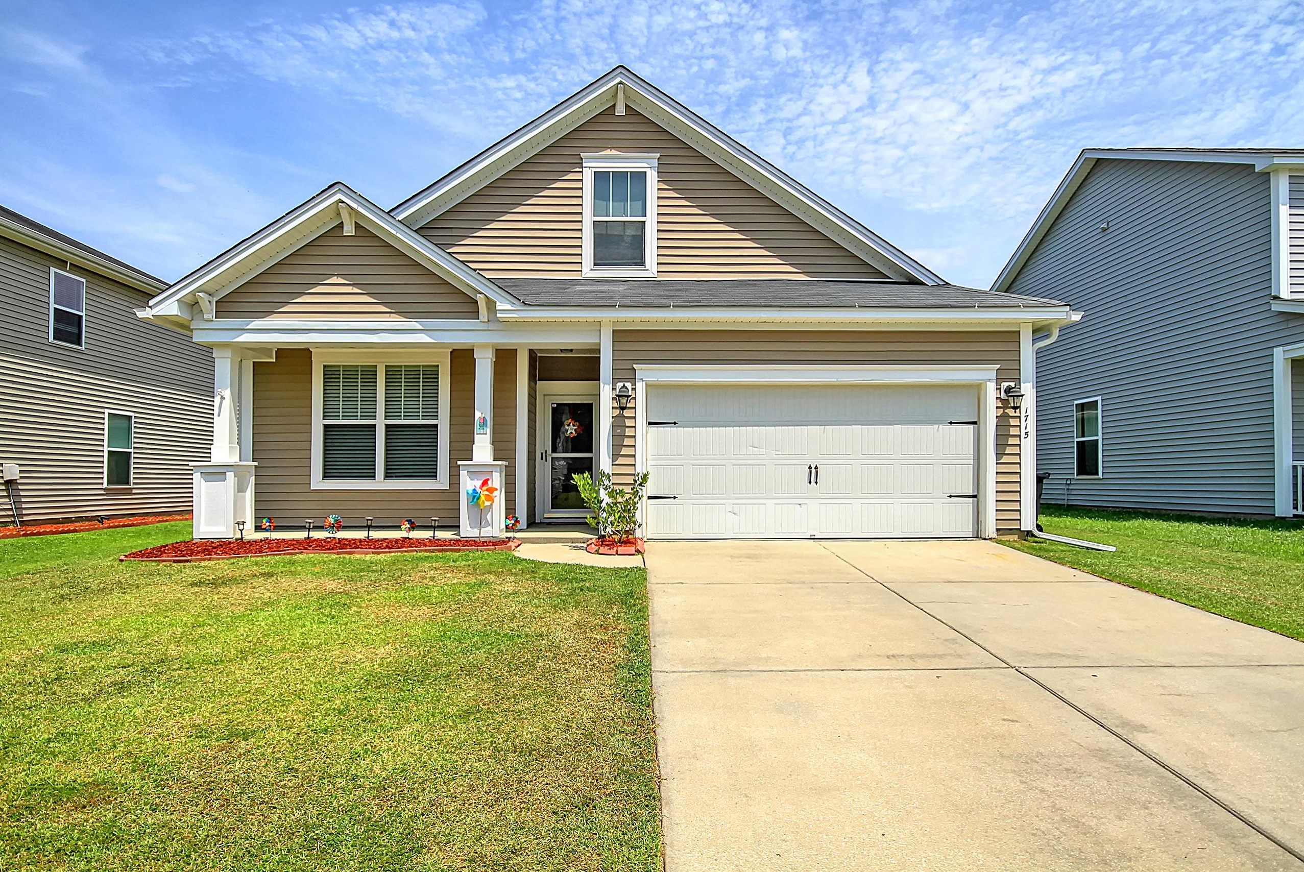 1715 Diving Duck Ln, Summerville, SC 29483