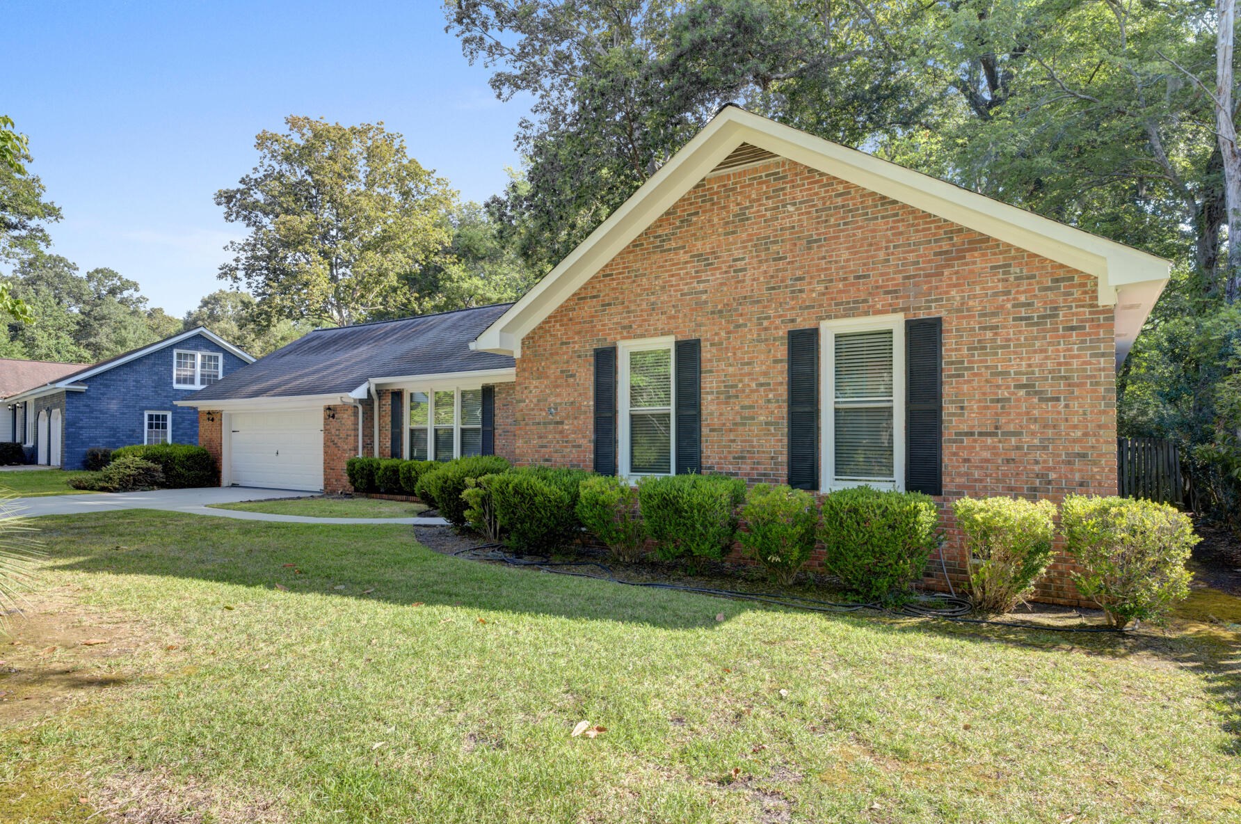 205 Turtle Cove Rd, Summerville, SC 29485-5430