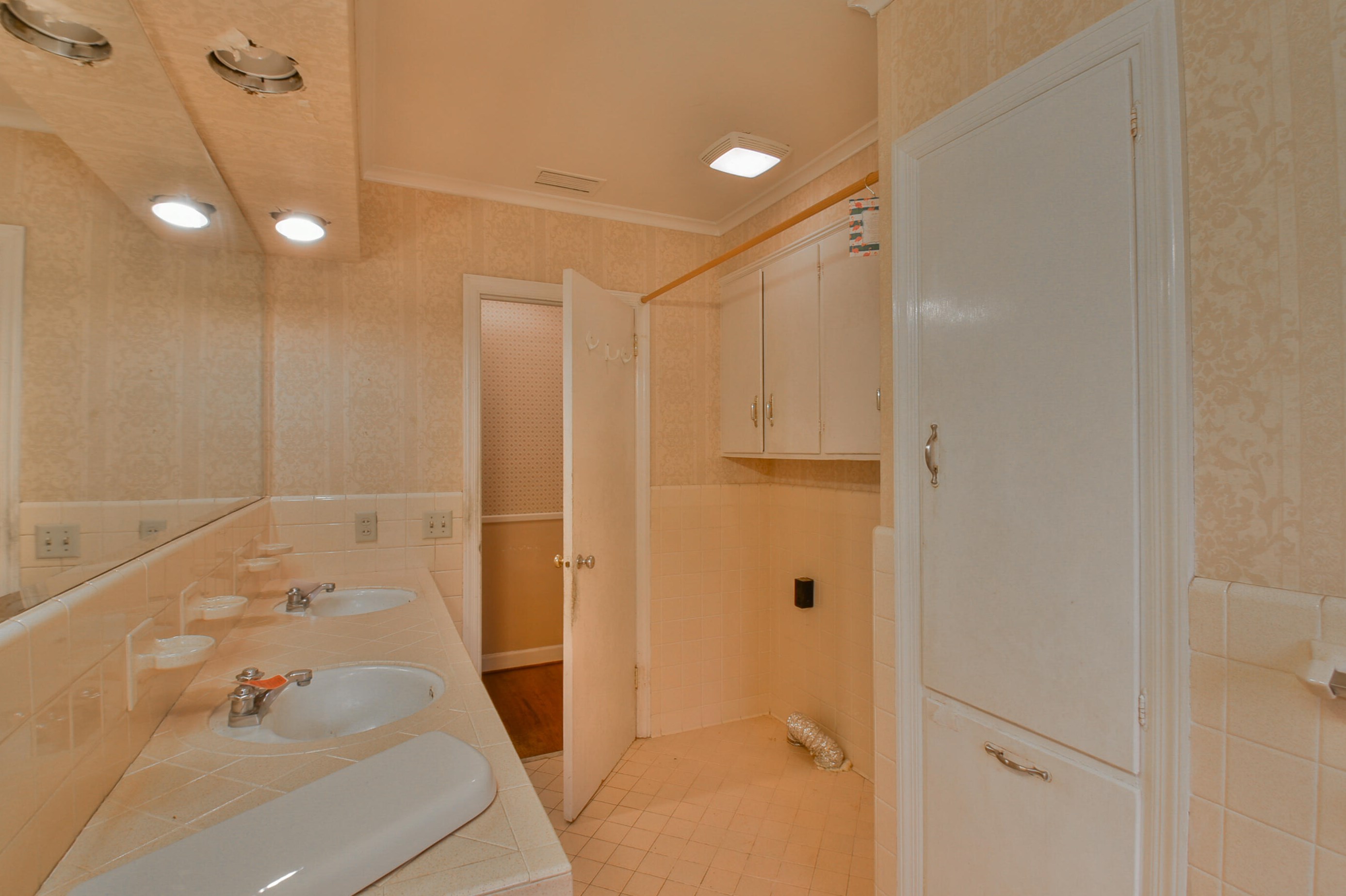 201 Fenwick Rd, Walterboro SC  29488-3572 exterior