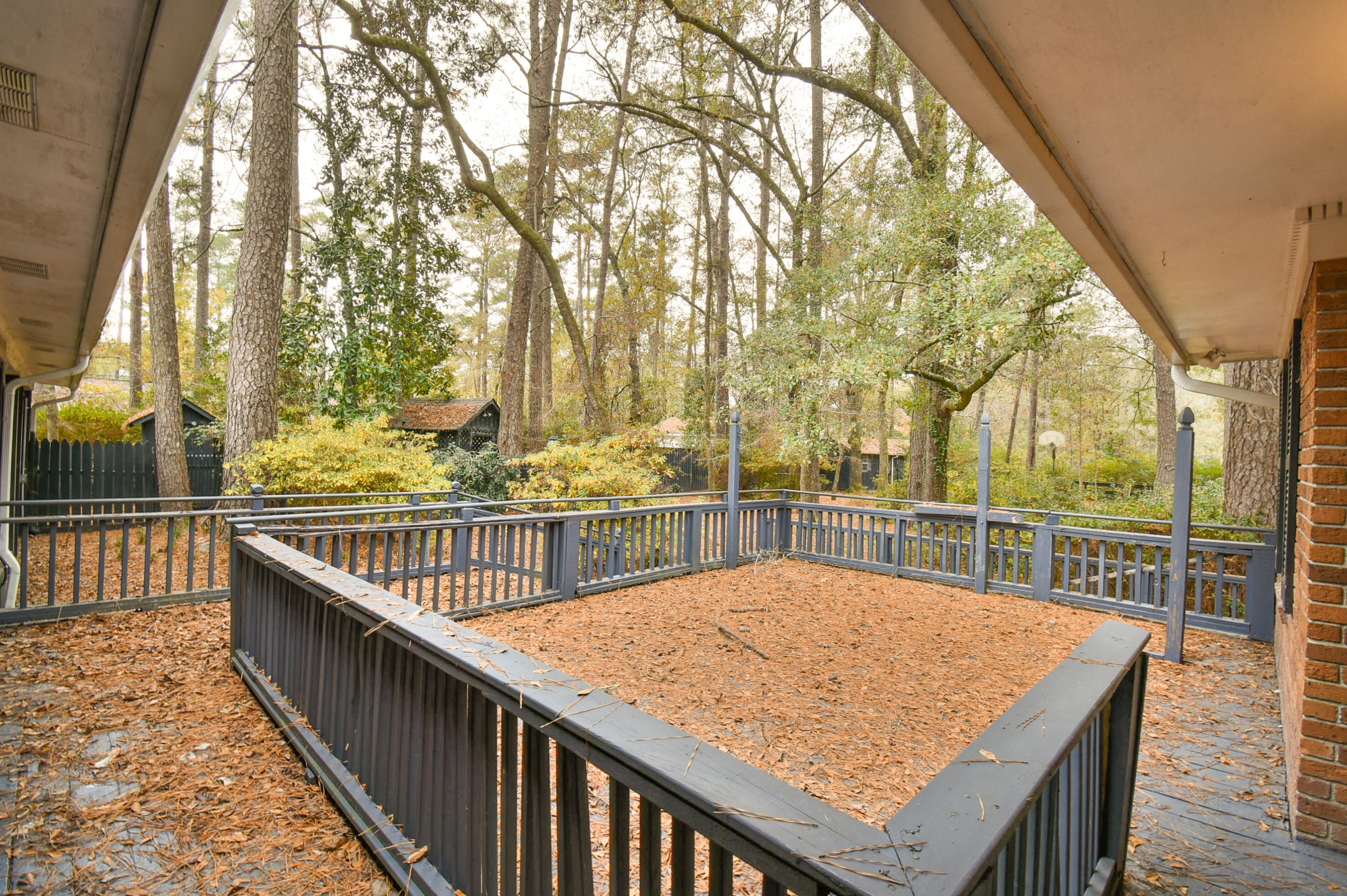 201 Fenwick Rd, Walterboro SC  29488-3572 exterior
