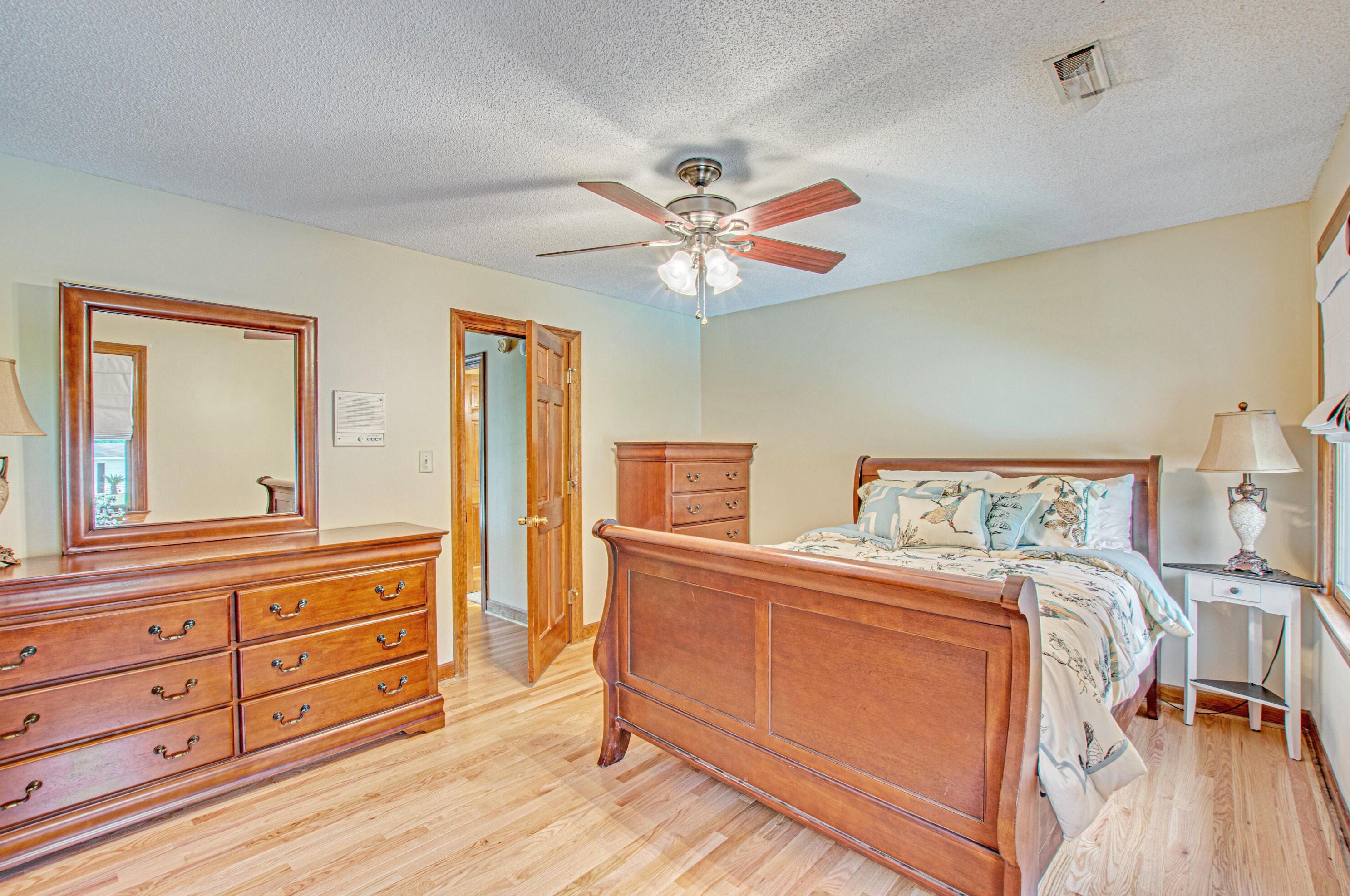 1104 Quenby Ln, Moncks Corner SC  29461-2913 exterior