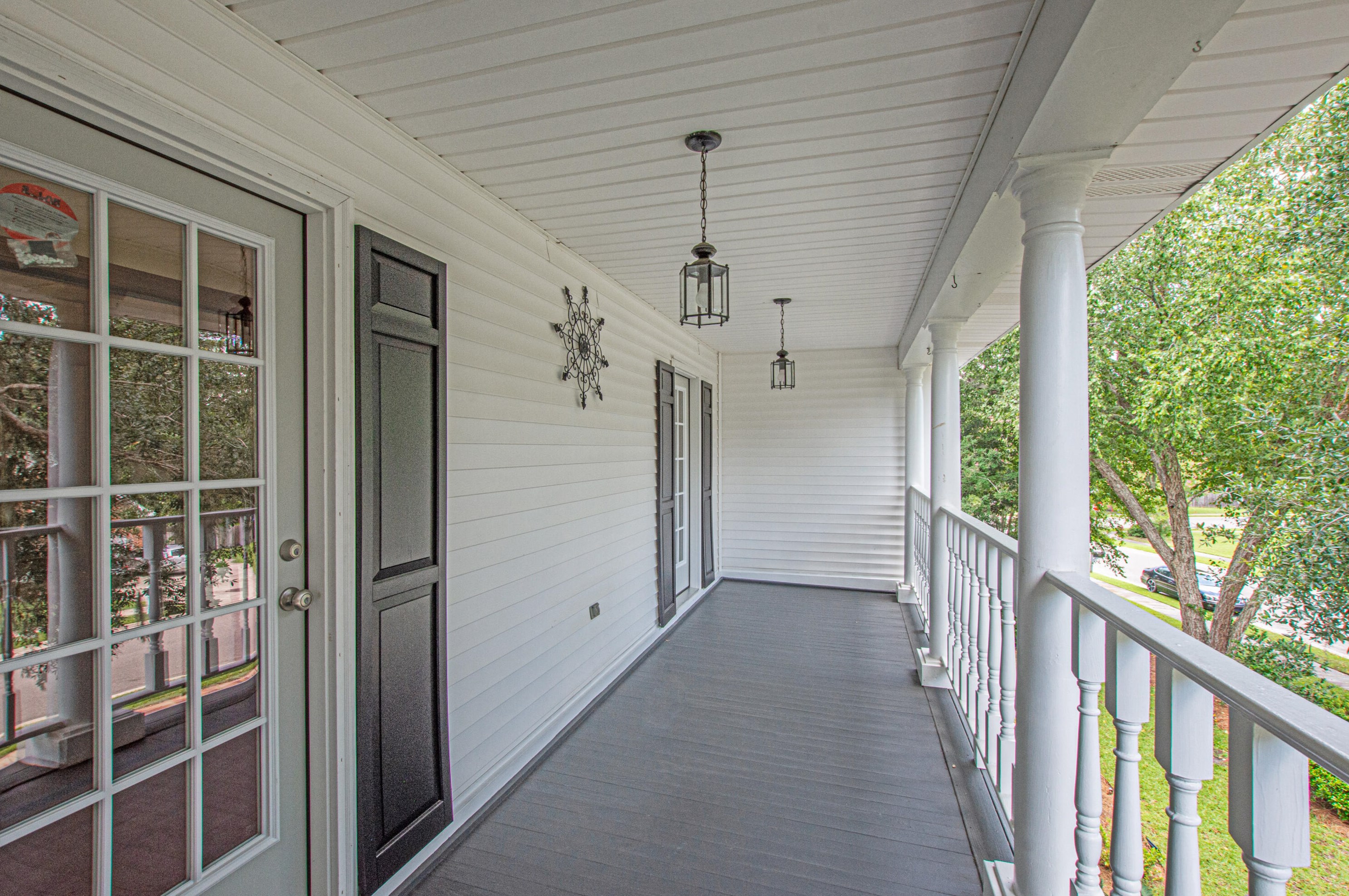 1104 Quenby Ln, Moncks Corner SC  29461-2913 exterior