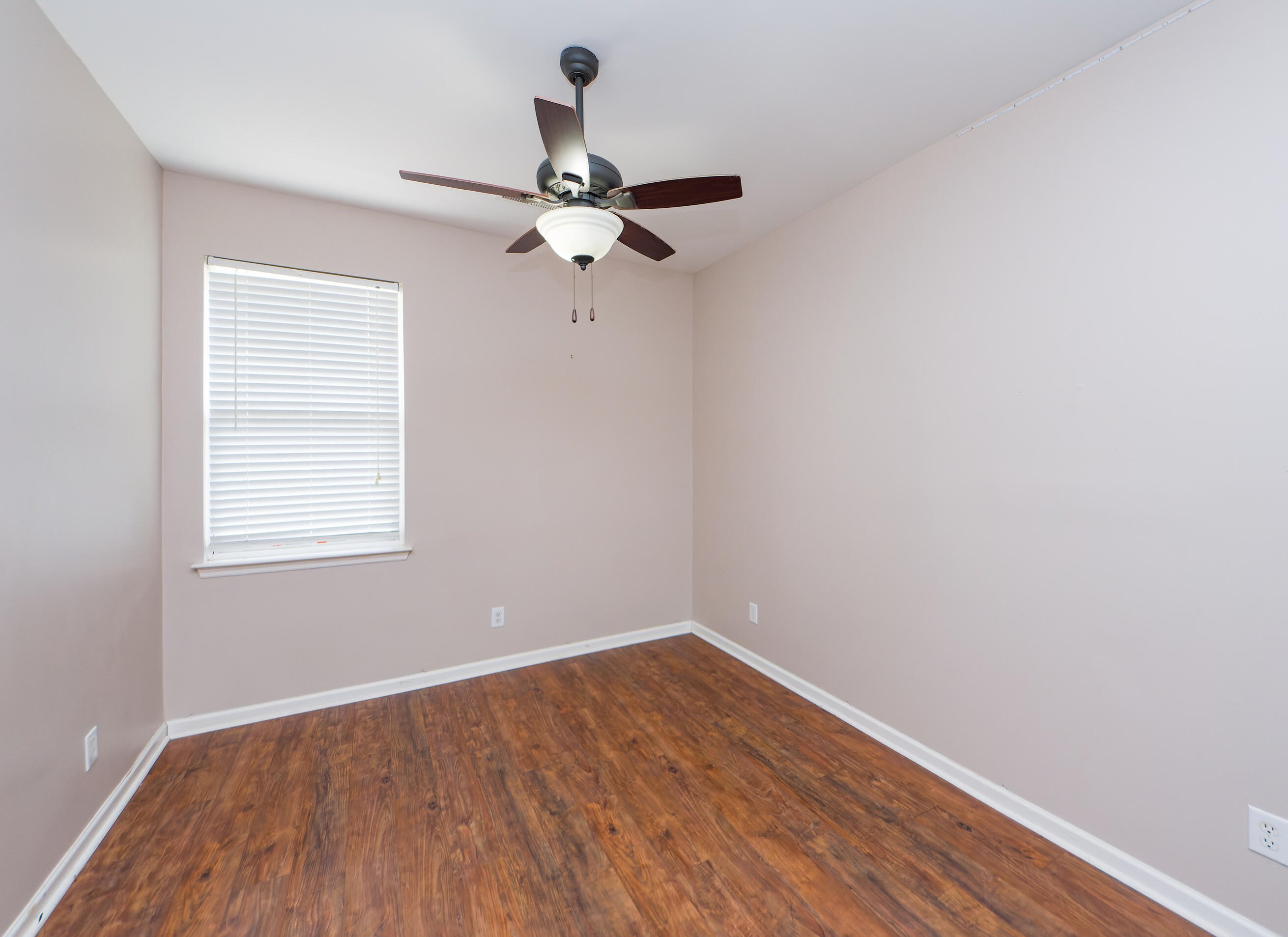 221 Killarney Trl, Moncks Corner SC  29461-8836 exterior