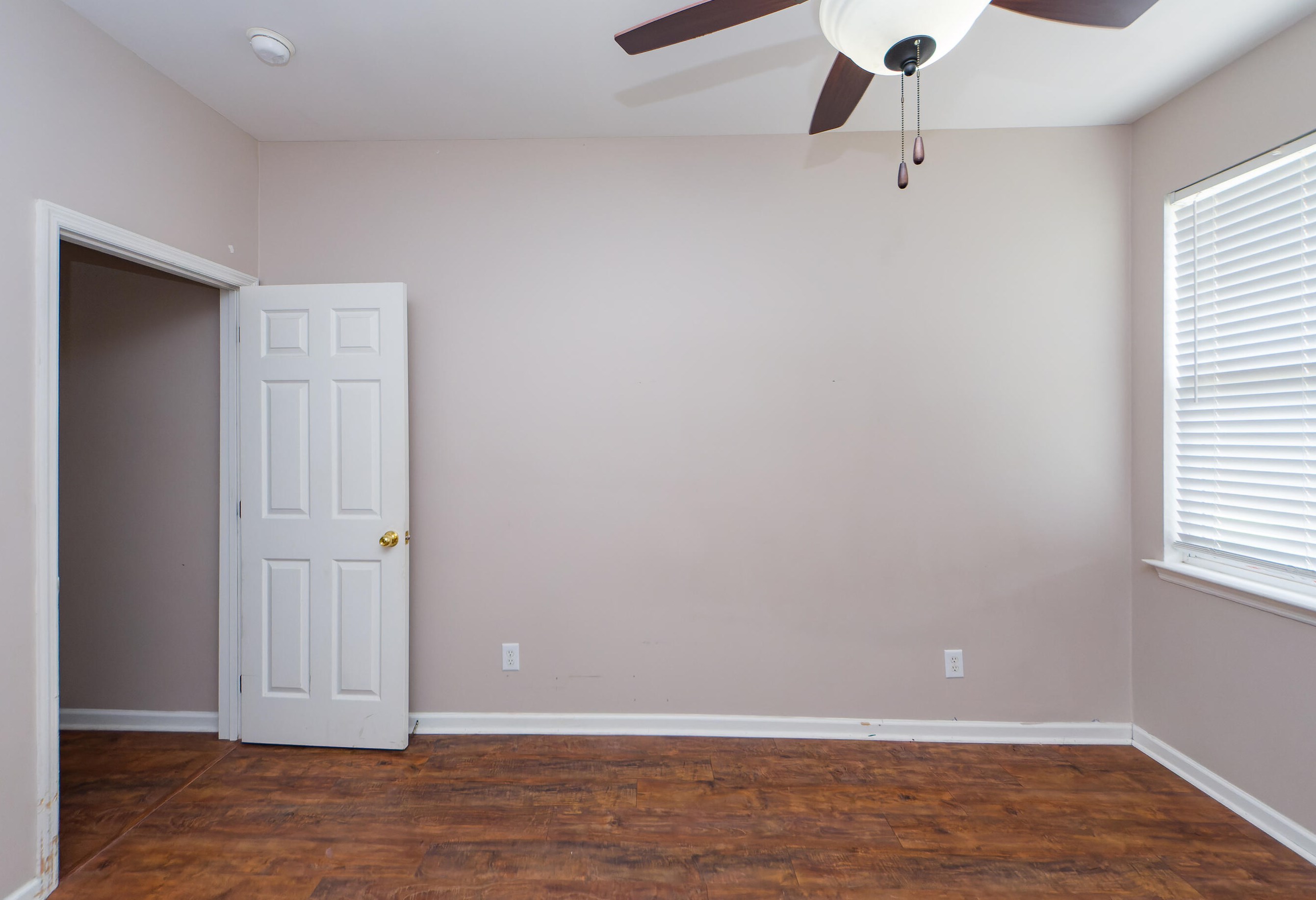 221 Killarney Trl, Moncks Corner SC  29461-8836 exterior
