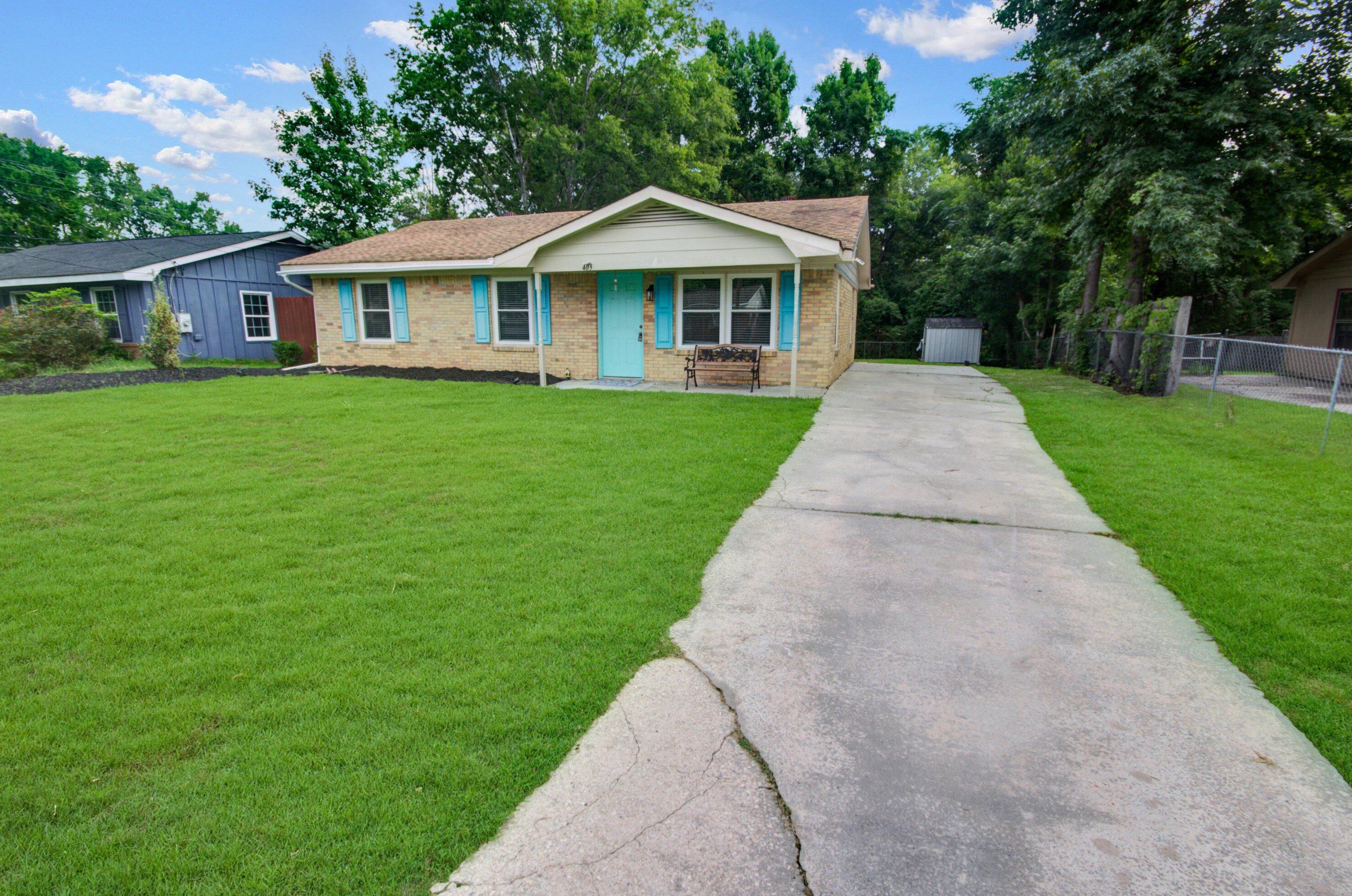 403 Madeline Dr, Charleston, SC 29445-3623