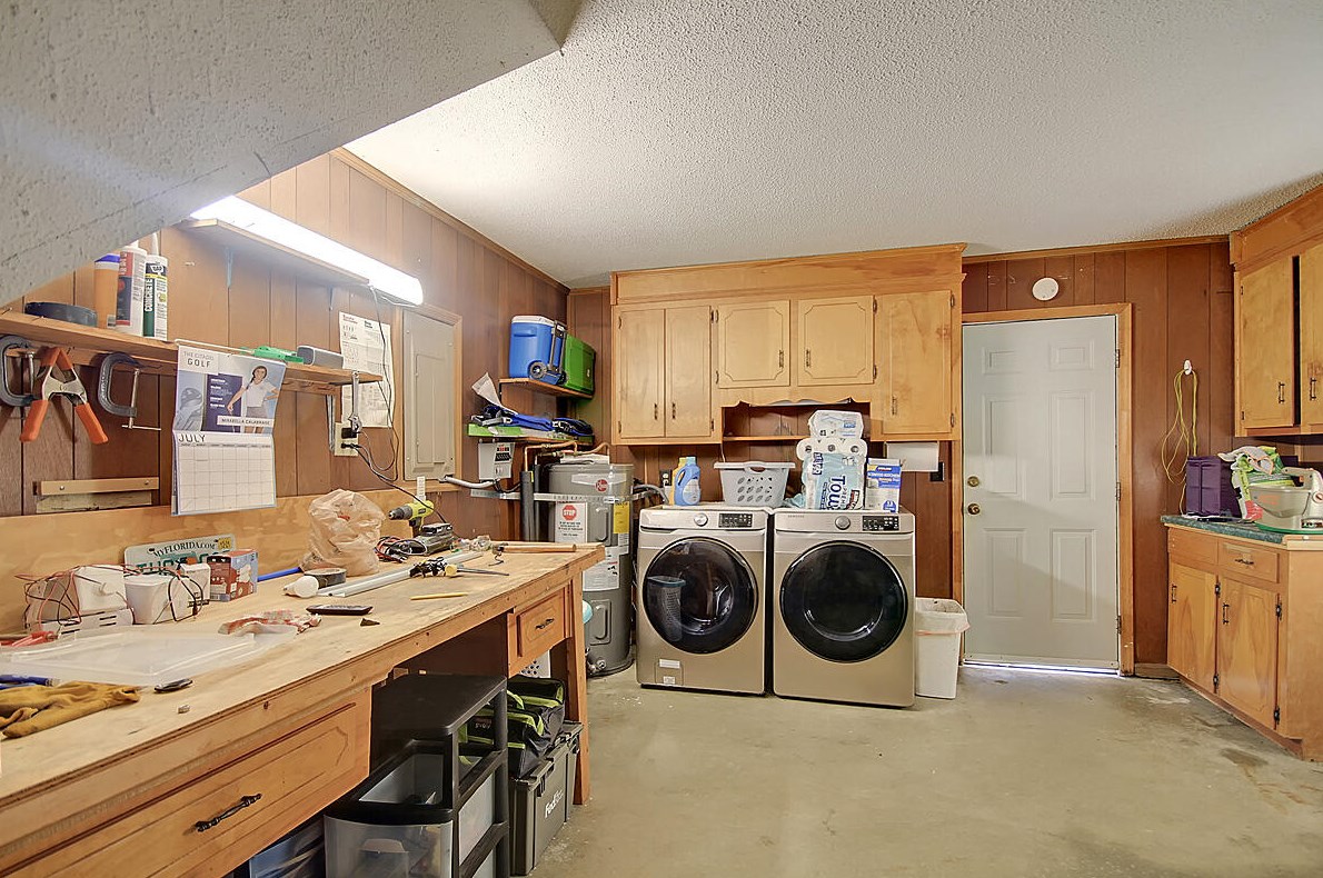 102 Ellen Ct, Summerville SC  29483-3601 exterior