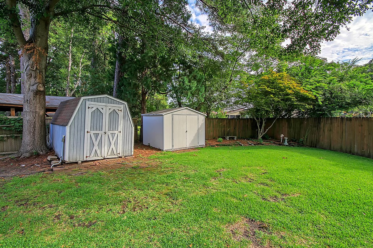 102 Ellen Ct, Summerville SC  29483-3601 exterior