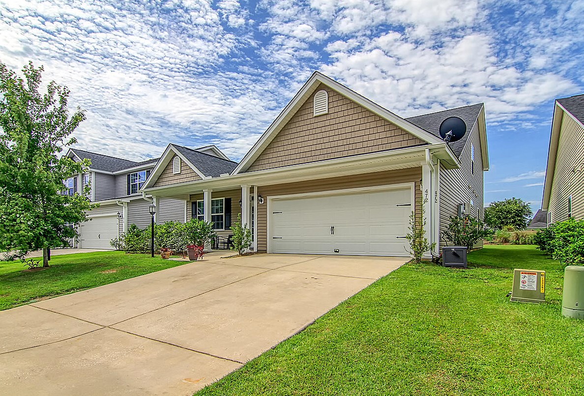 472 Foxbank Plantation Blvd, Moncks Corner, SC 29461