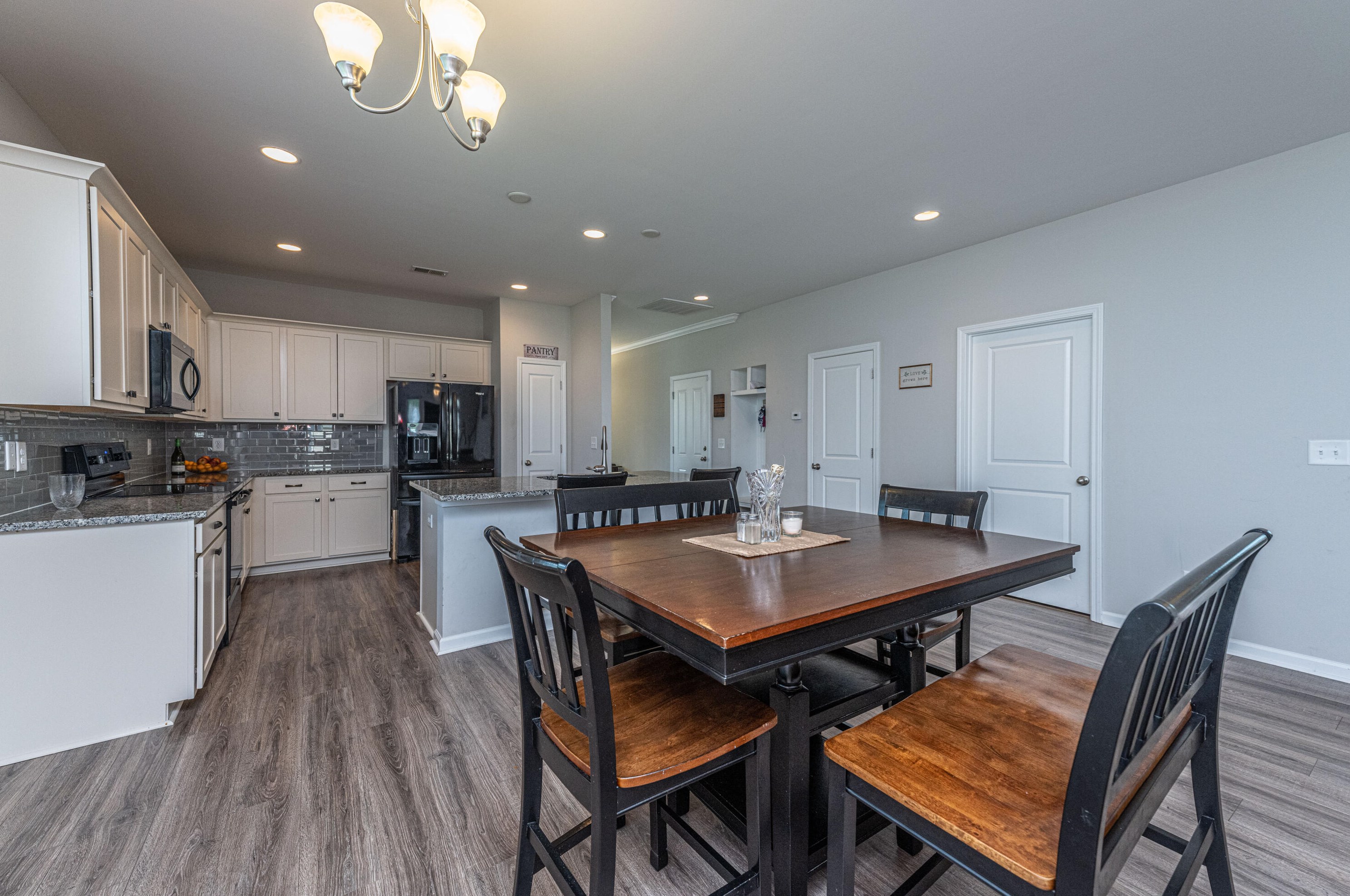 252 Topsaw Ln, Moncks Corner SC  29461-8890 exterior