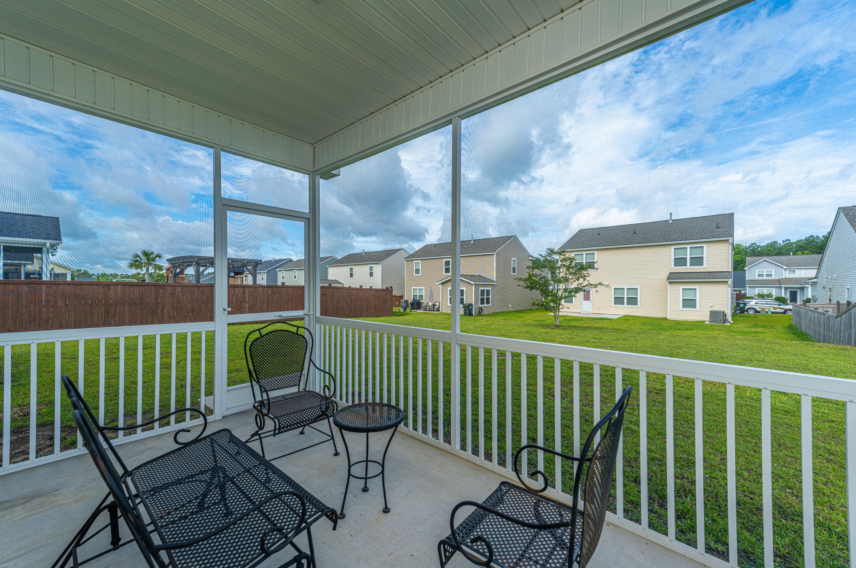 252 Topsaw Ln, Moncks Corner SC  29461-8890 exterior
