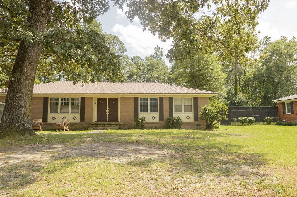 223 Dandridge Rd, Walterboro, SC 29488-2621