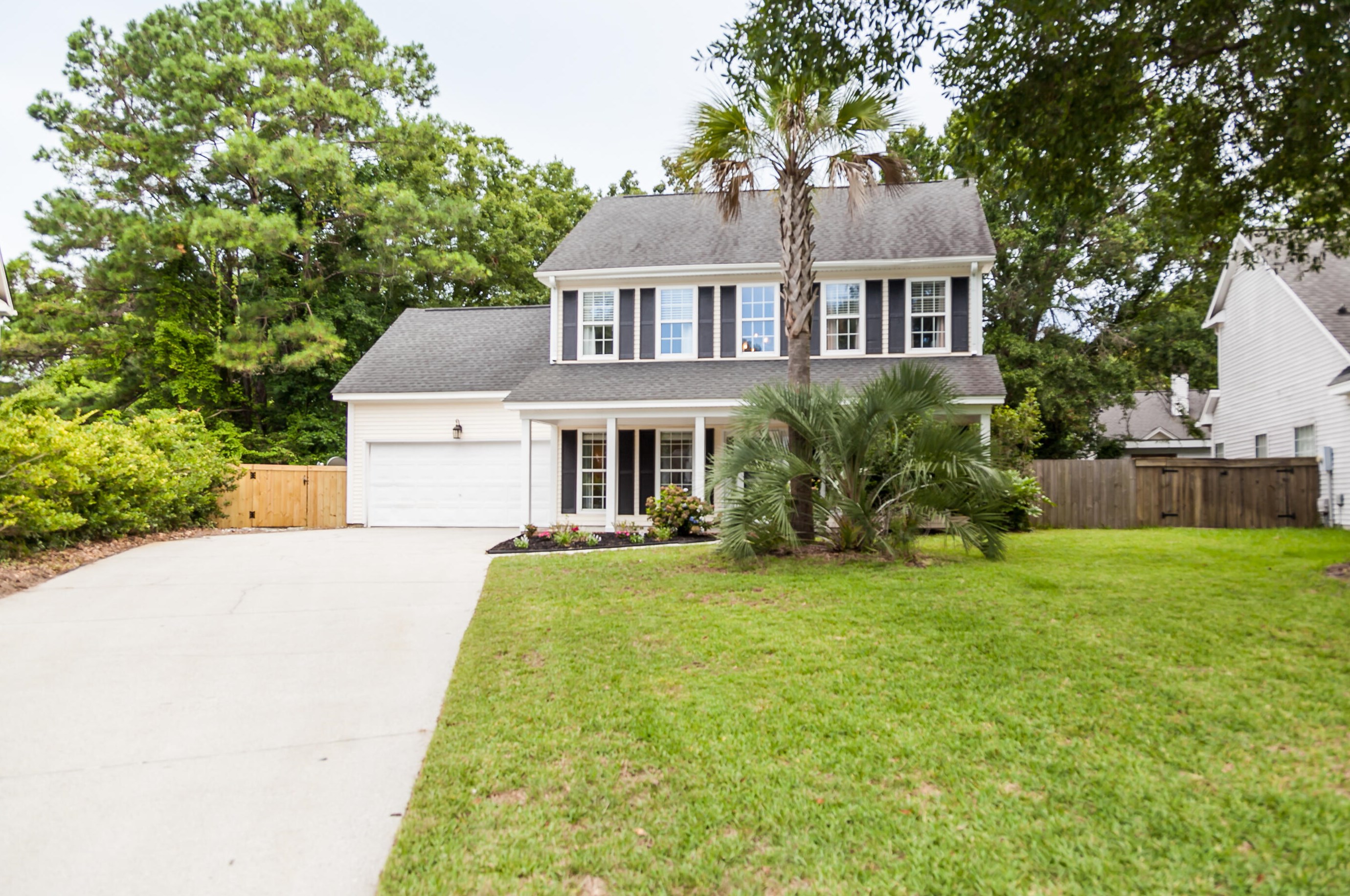 1904 Oak Tree Ln, Mount Pleasant, SC 29464-9413