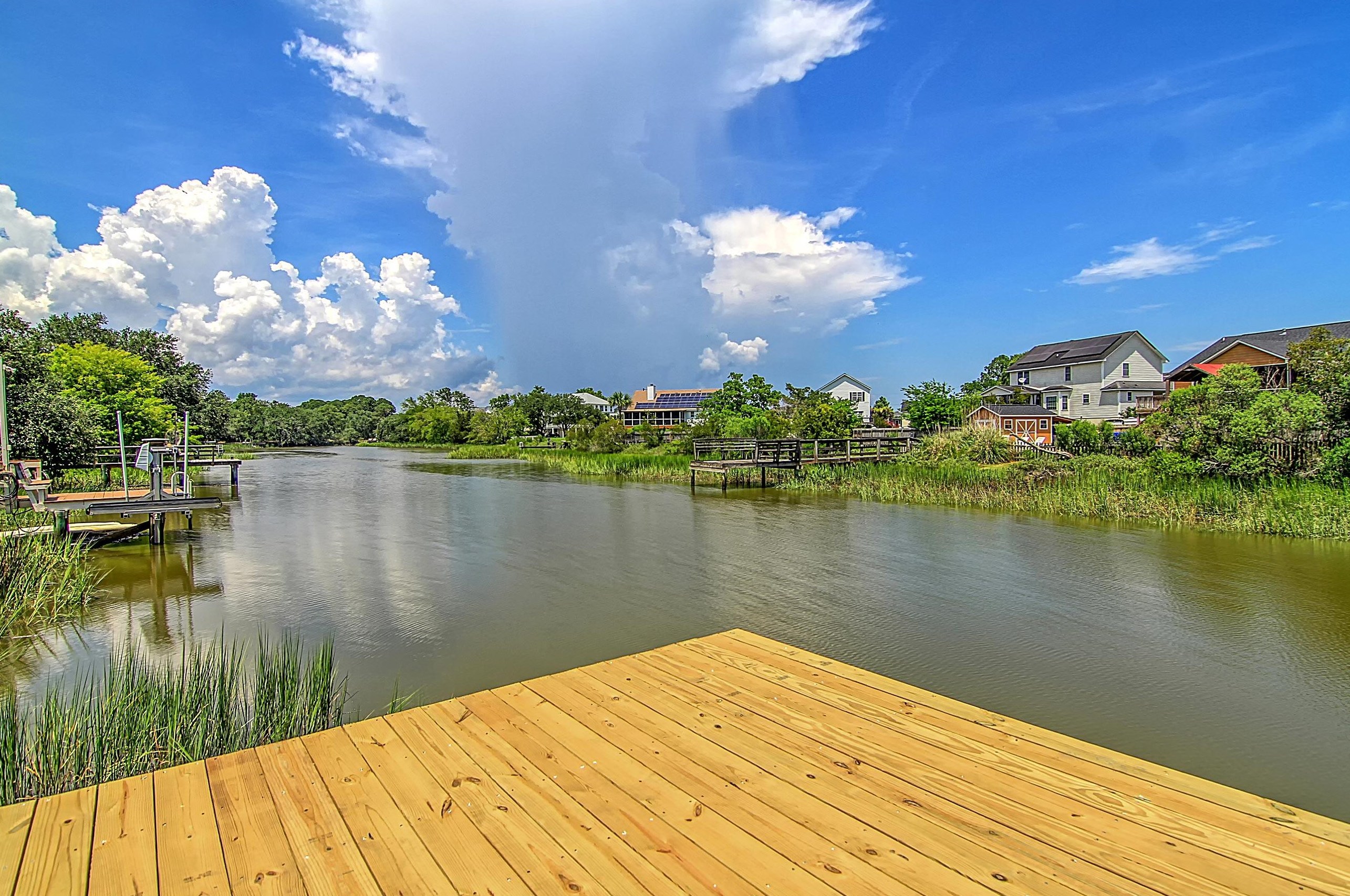 1688 Old Military Rd, Charleston, SC 29412-9634