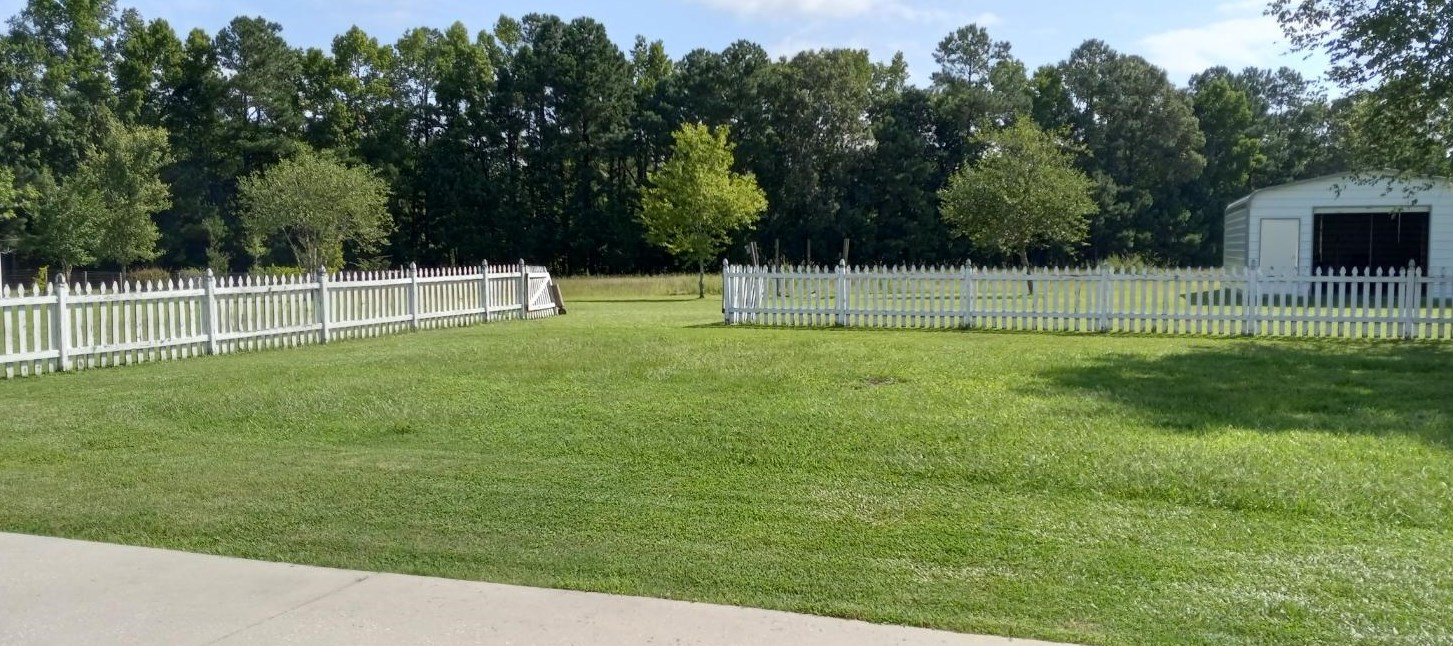 141 Travis Hill Rd, Moncks Corner SC  29461-4858 exterior