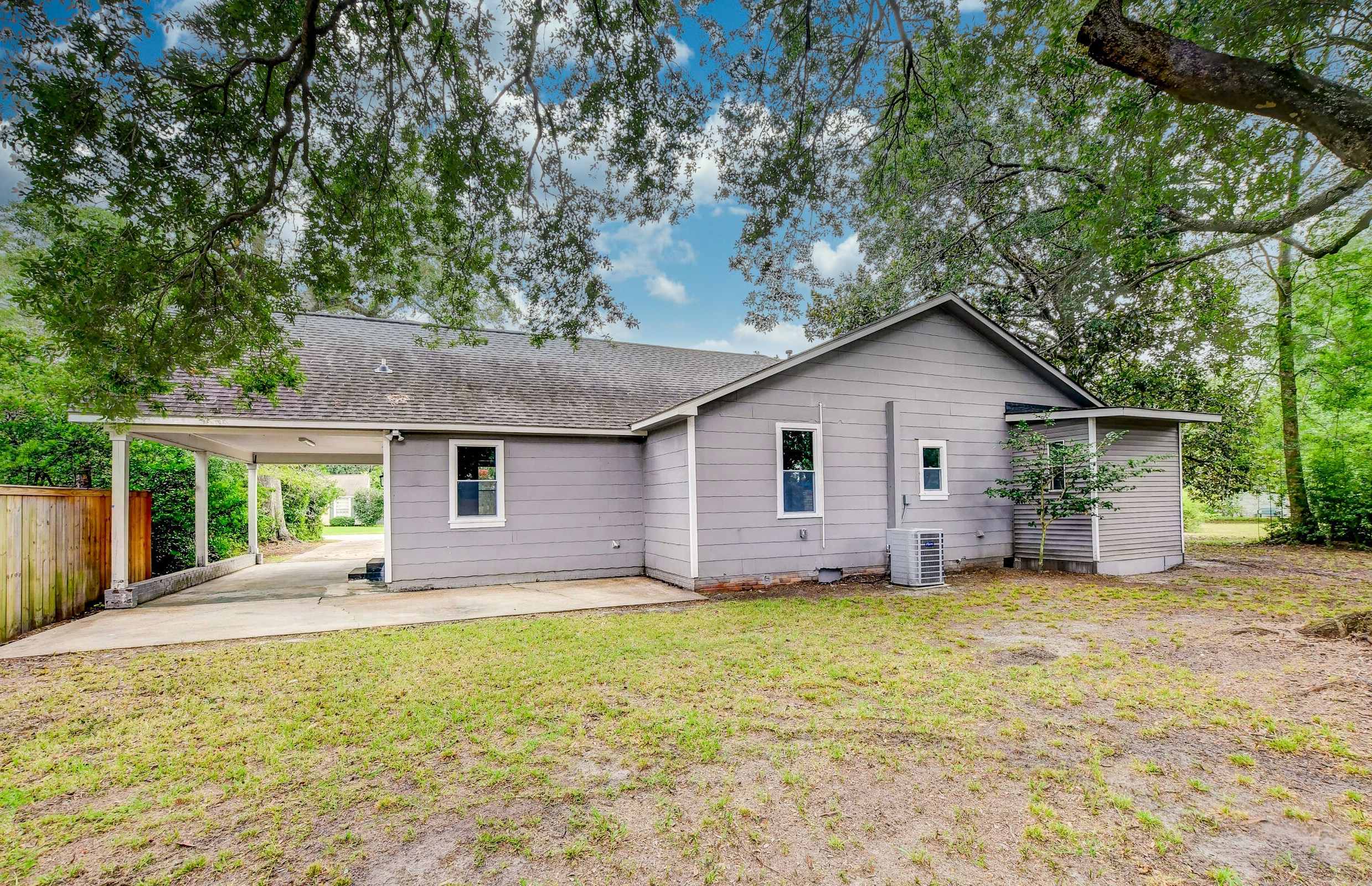 320 Warren St, Walterboro SC  29488-3231 exterior