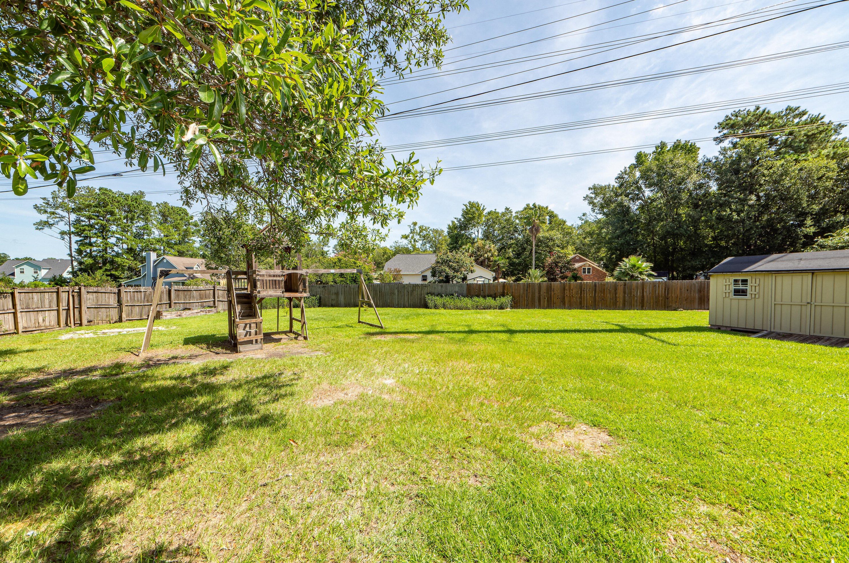 412 Eastover Cir, Summerville SC  29483-5239 exterior