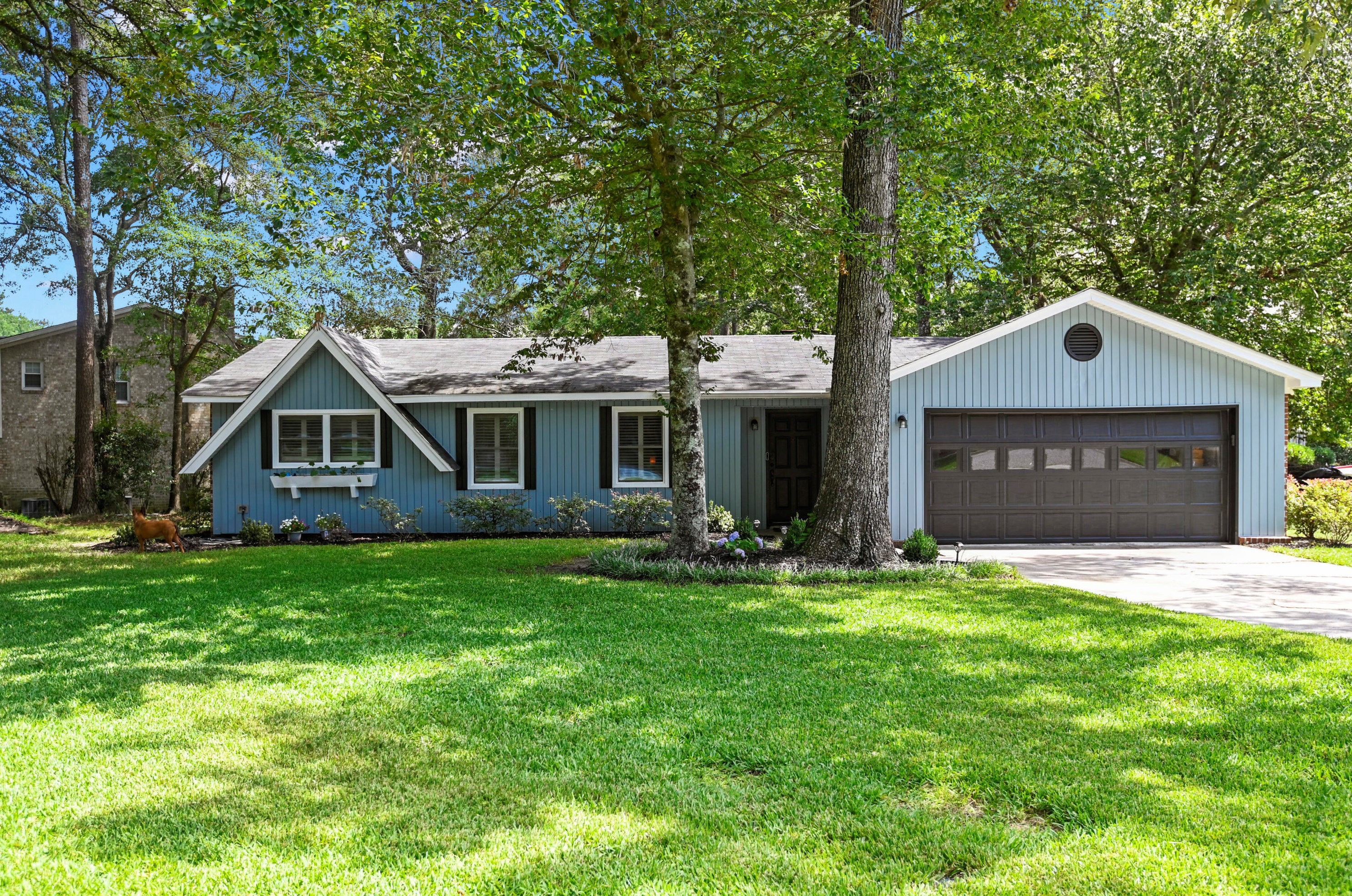 203 Bramblewood Dr, Summerville, SC 29485-5409