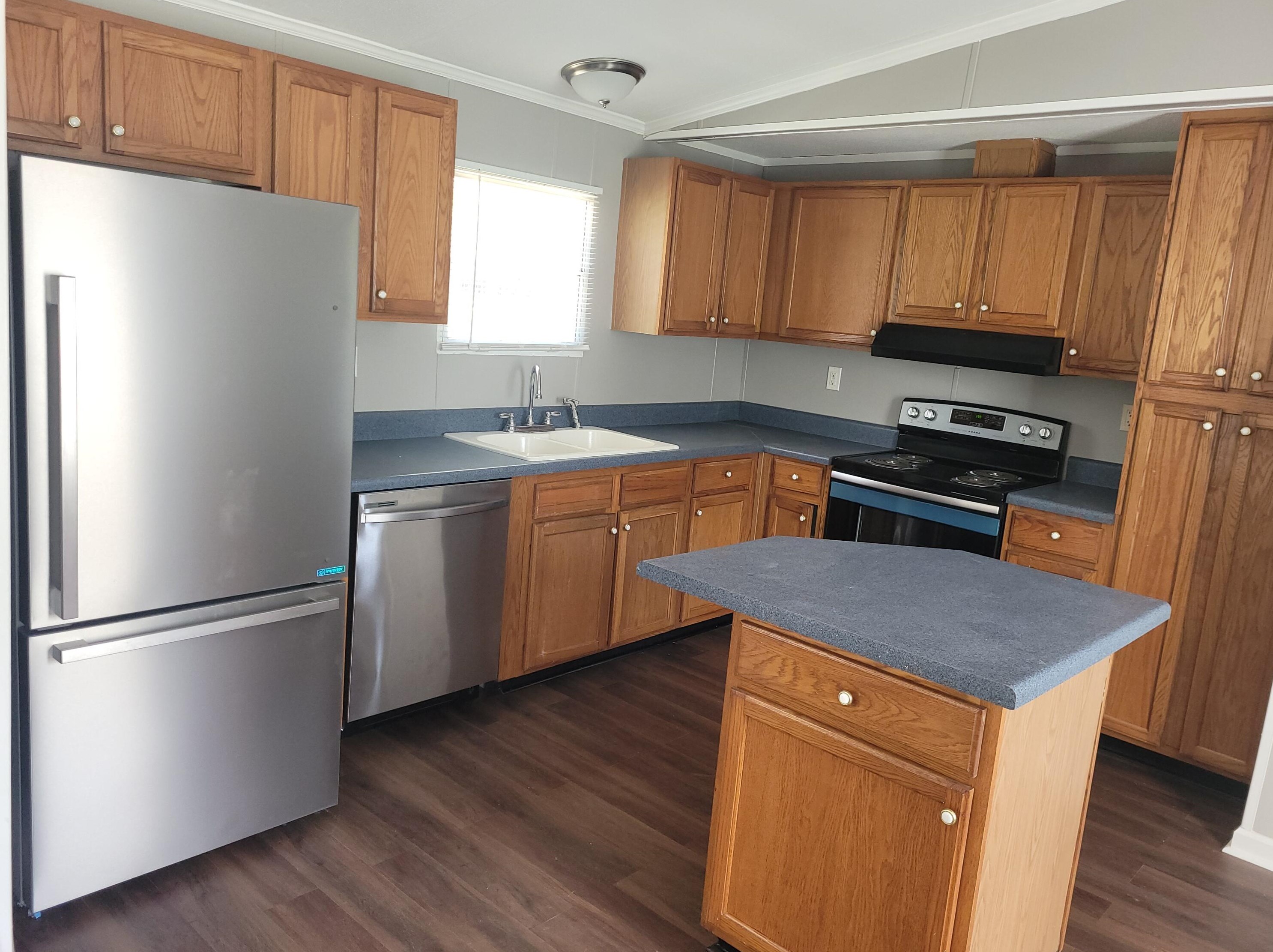 1112 Calamus Pond Rd, Summerville, SC 29486