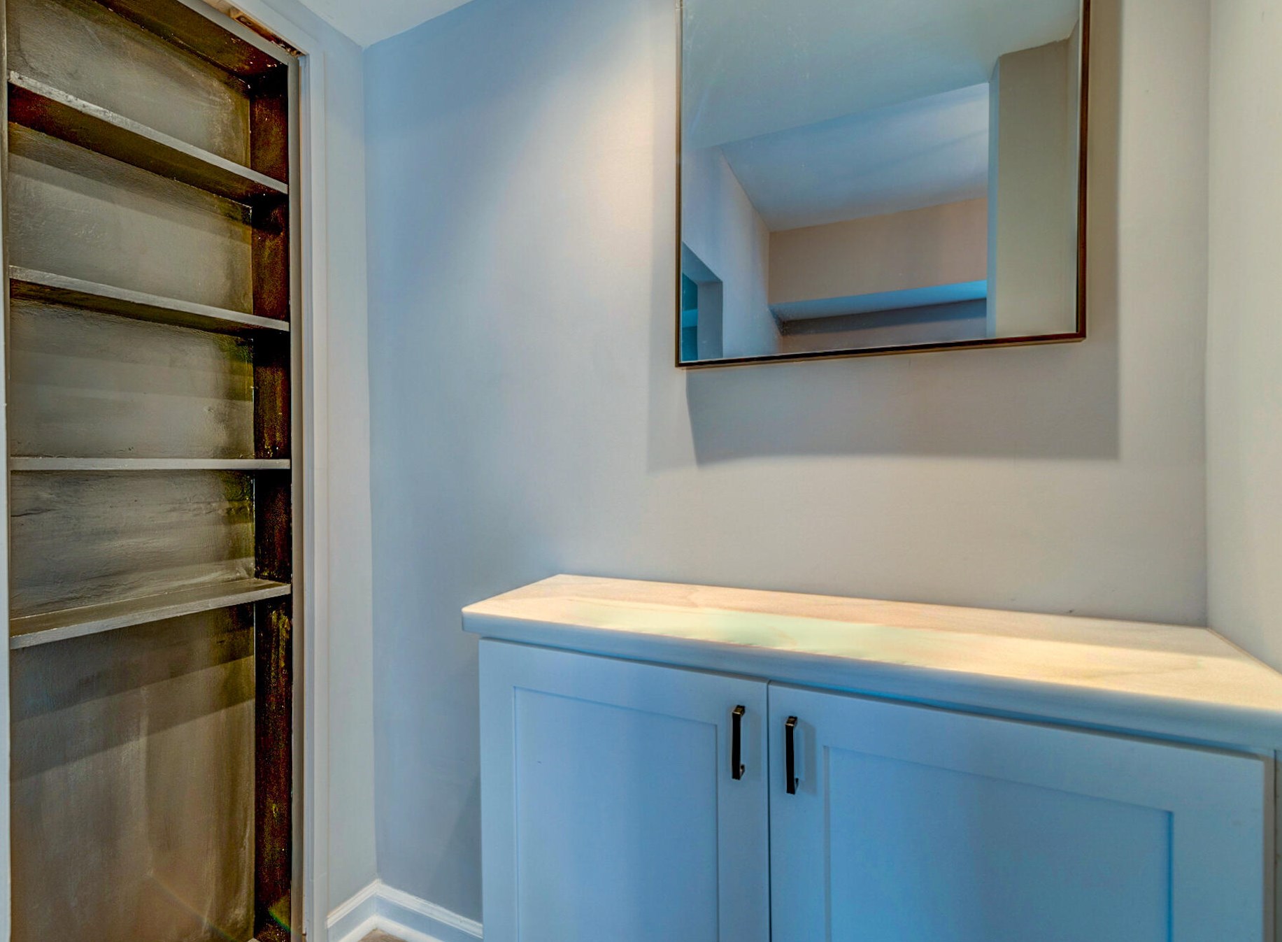 49 Aiken St, Charleston SC 29403-5042 exterior